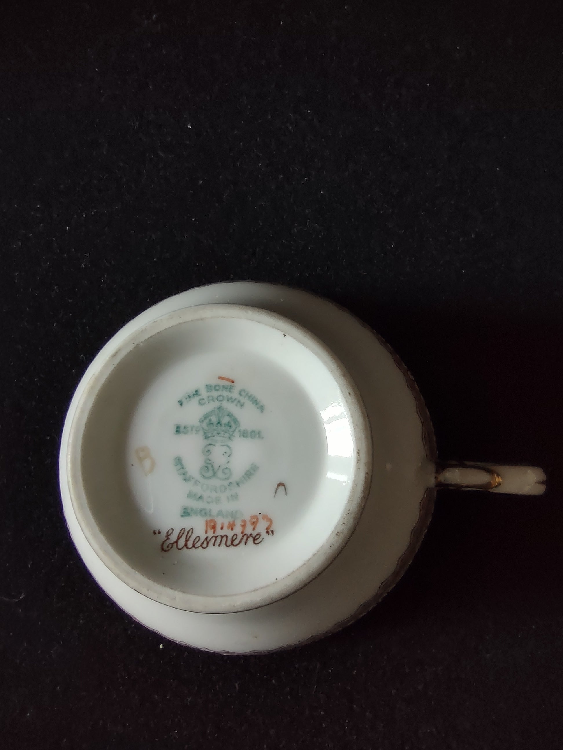 Vintage Crown Staffordshire Ellesmere Cup Saucer Bone China England Pair [6272]