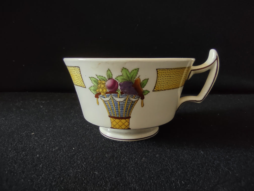 Vintage Wedgwood Directoire Teacup Bone China England Fruit Basket [6273]