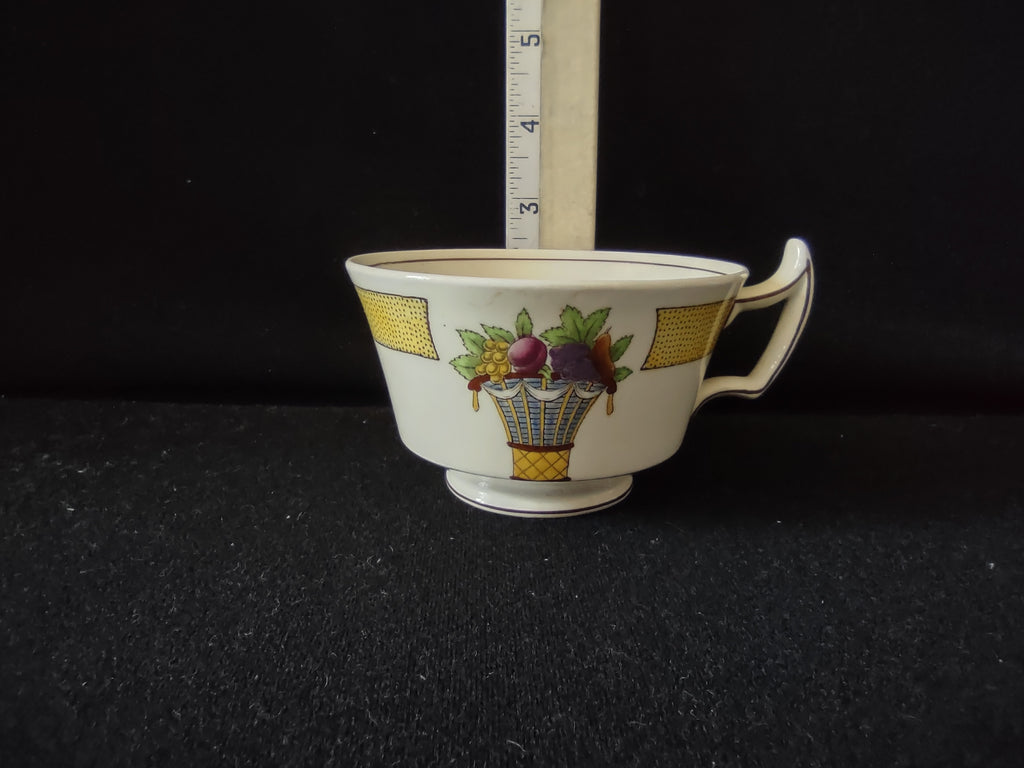 Vintage Wedgwood Directoire Teacup Bone China England Fruit Basket [6273]