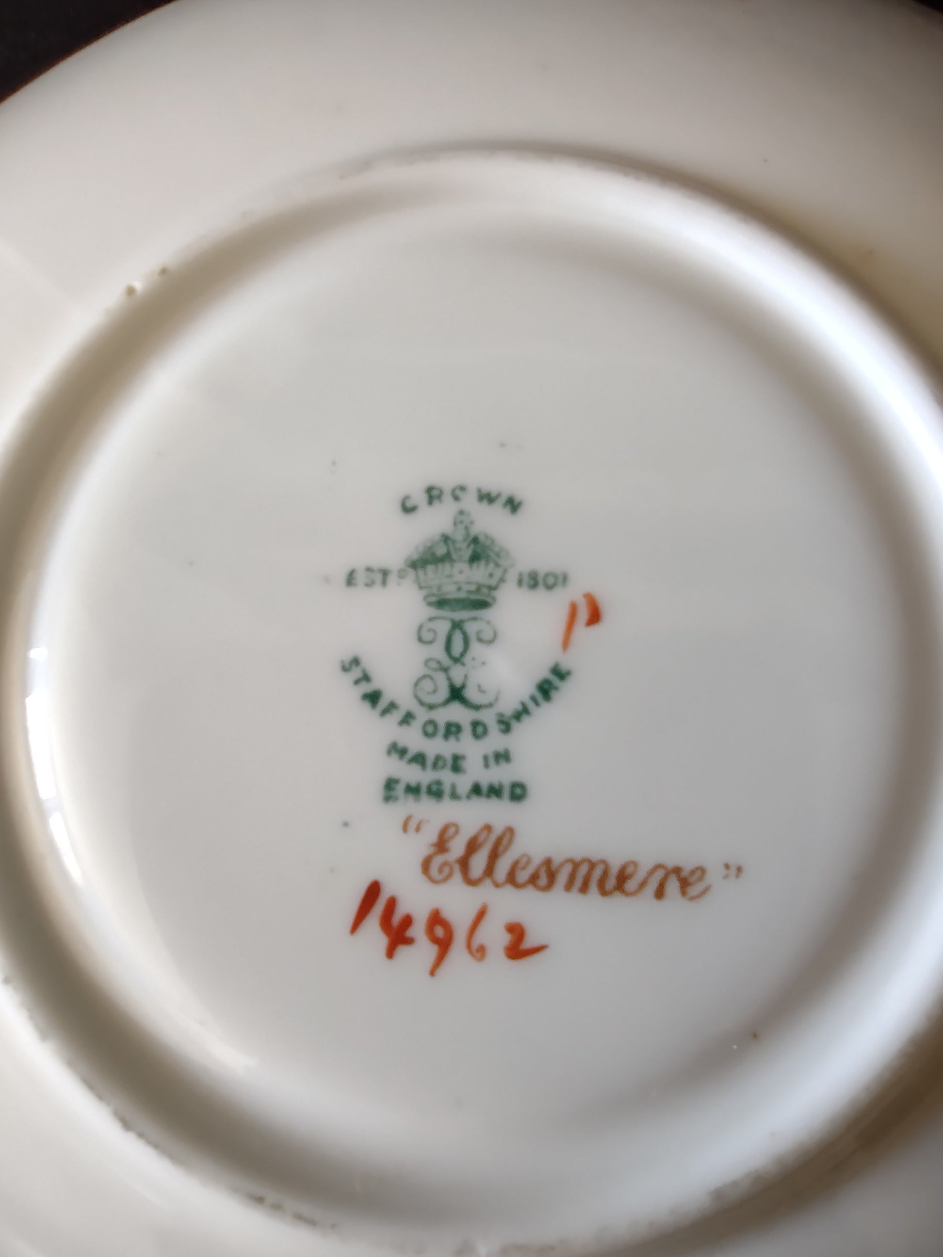 Vintage Crown Staffordshire Ellesmere Tea Cup Saucer Bone China England [6278]