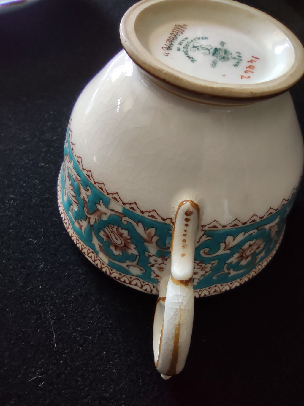 Vintage Crown Staffordshire Ellesmere Tea Cup Saucer Bone China England [6278]