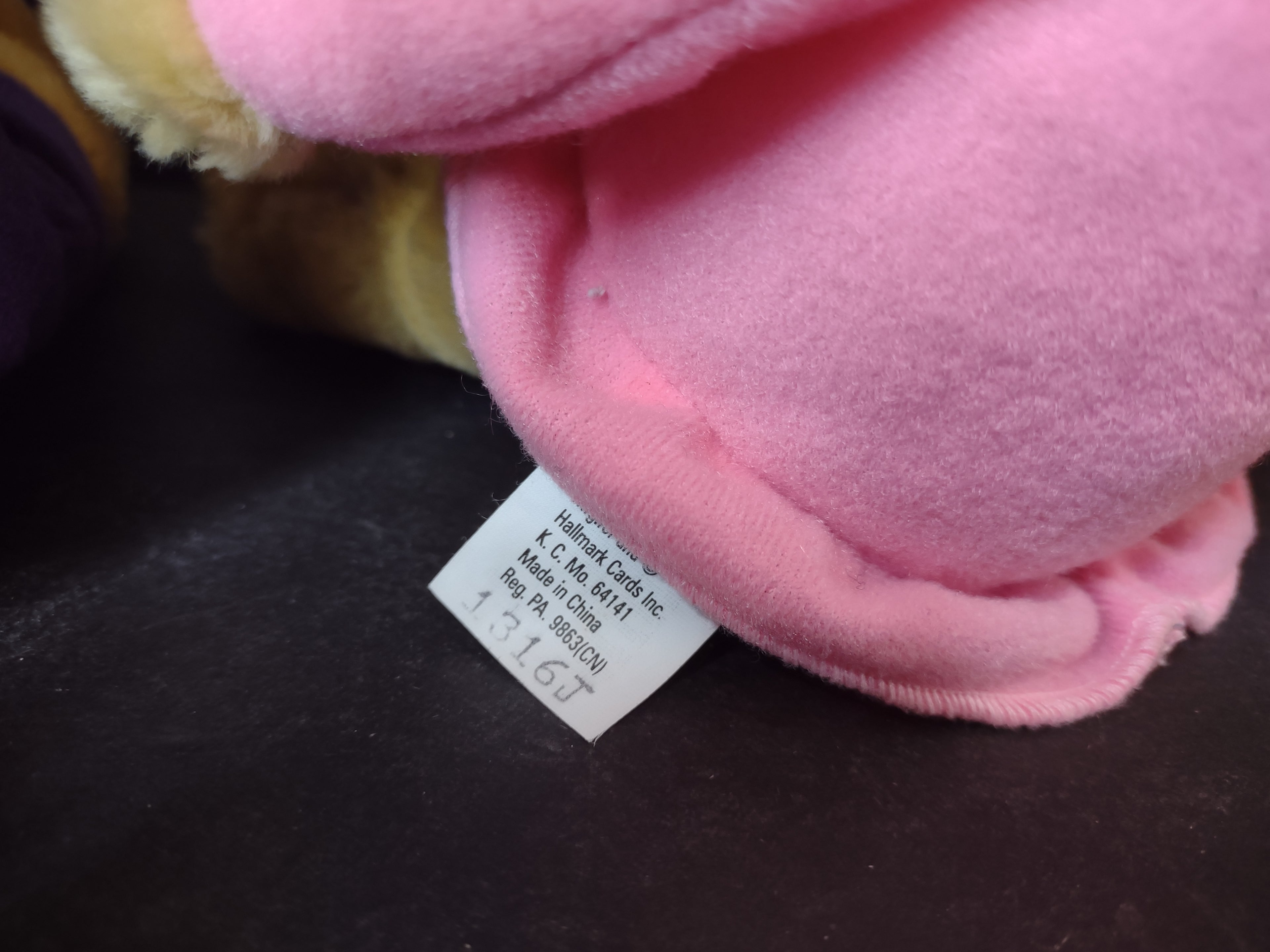 Vintage Hallmark Kissing Teddy Bear Couple Plush Pink Purple Magnetic Nose [6306]