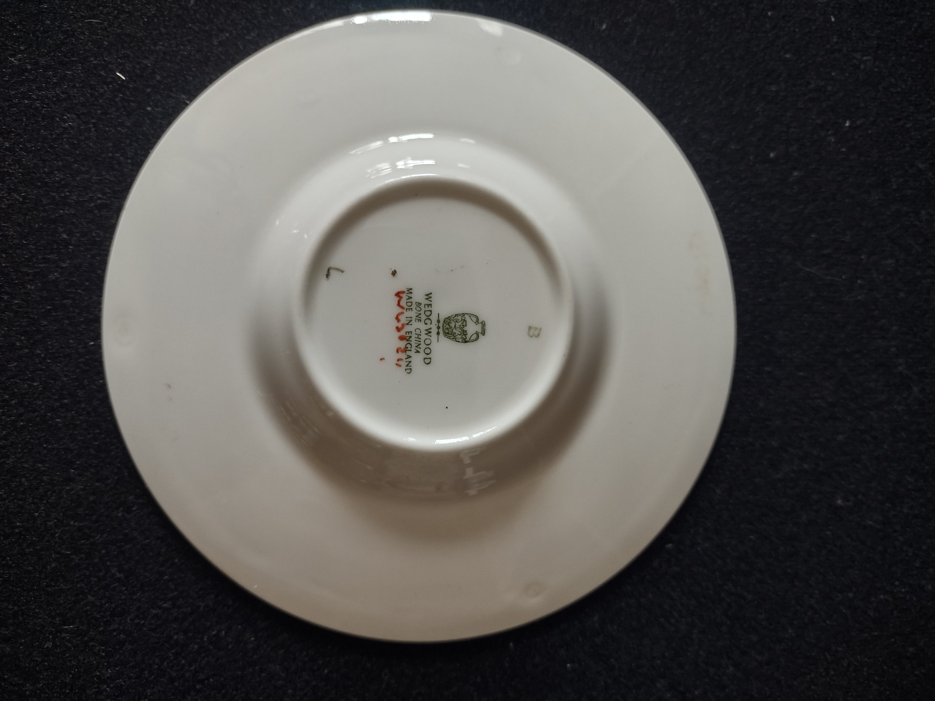 Vintage Wedgwood White Platinum Band Saucer Bone China England [6285]
