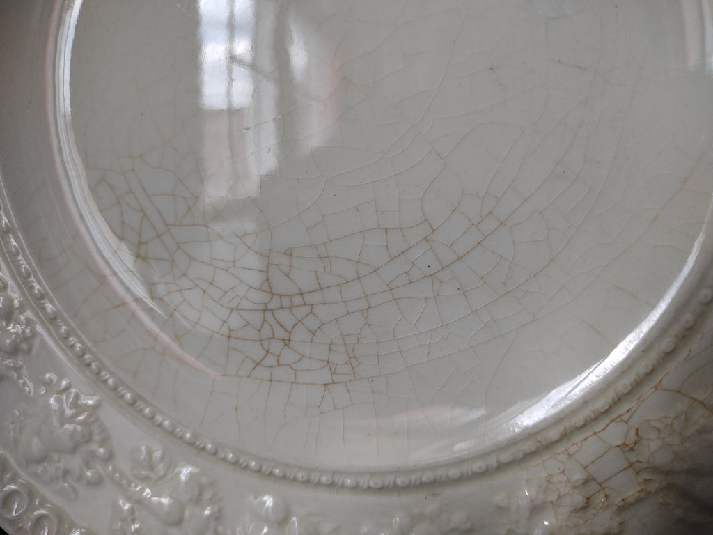 Vintage Wedgwood Wellesley Cream CRAZING Lunch Plate England [6308]