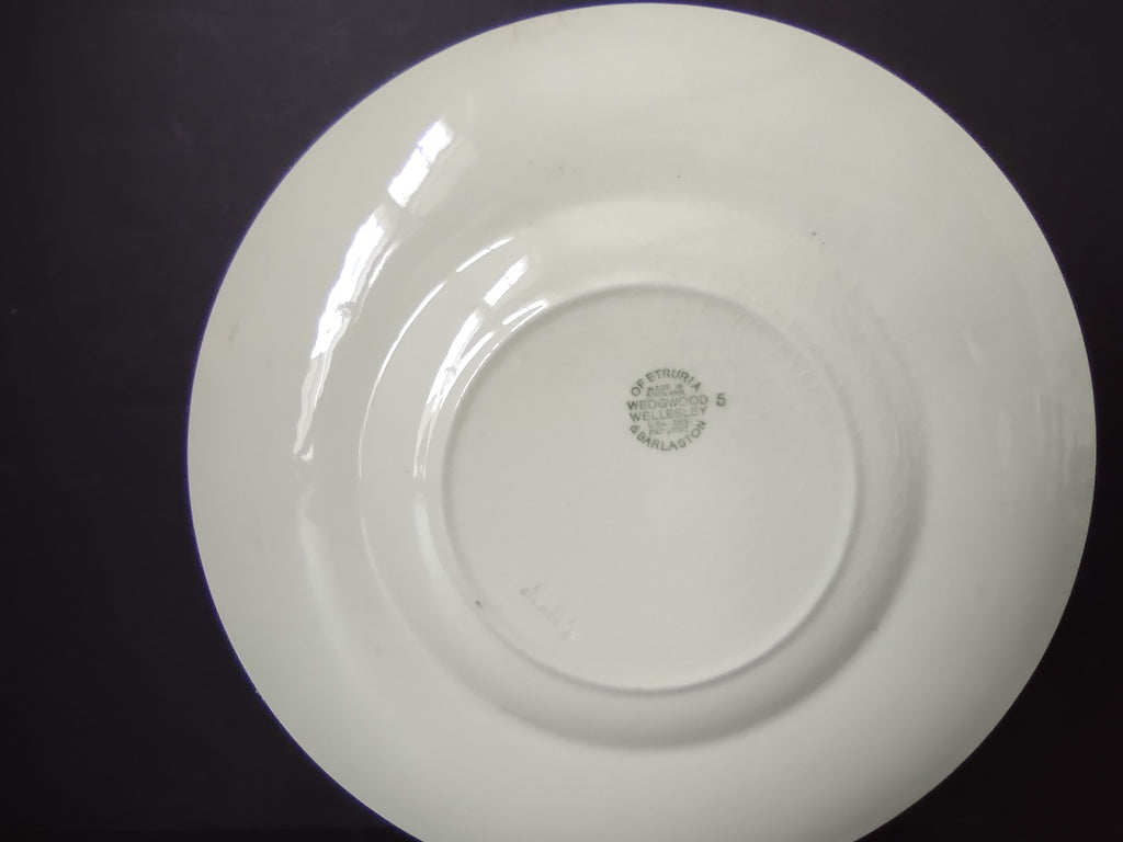 Vintage Wedgwood Wellesley Cream CRAZING Lunch Plate England [6308]