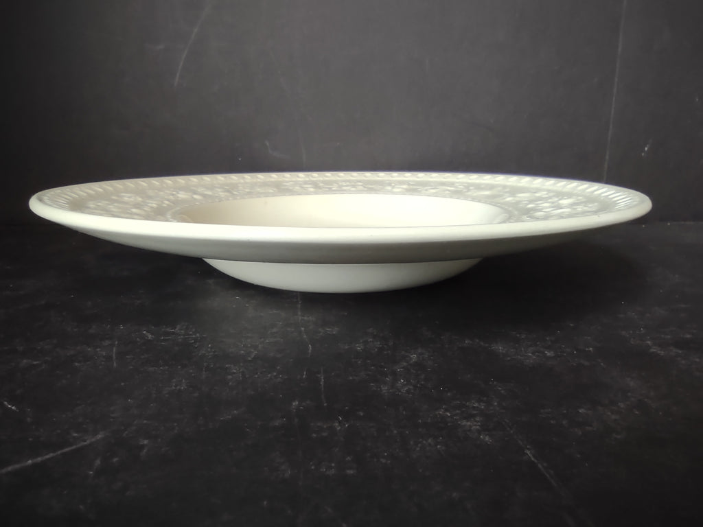 Vintage Wedgwood Wellesley Cream Embossed Rimmed Soup Bowl England [6309]