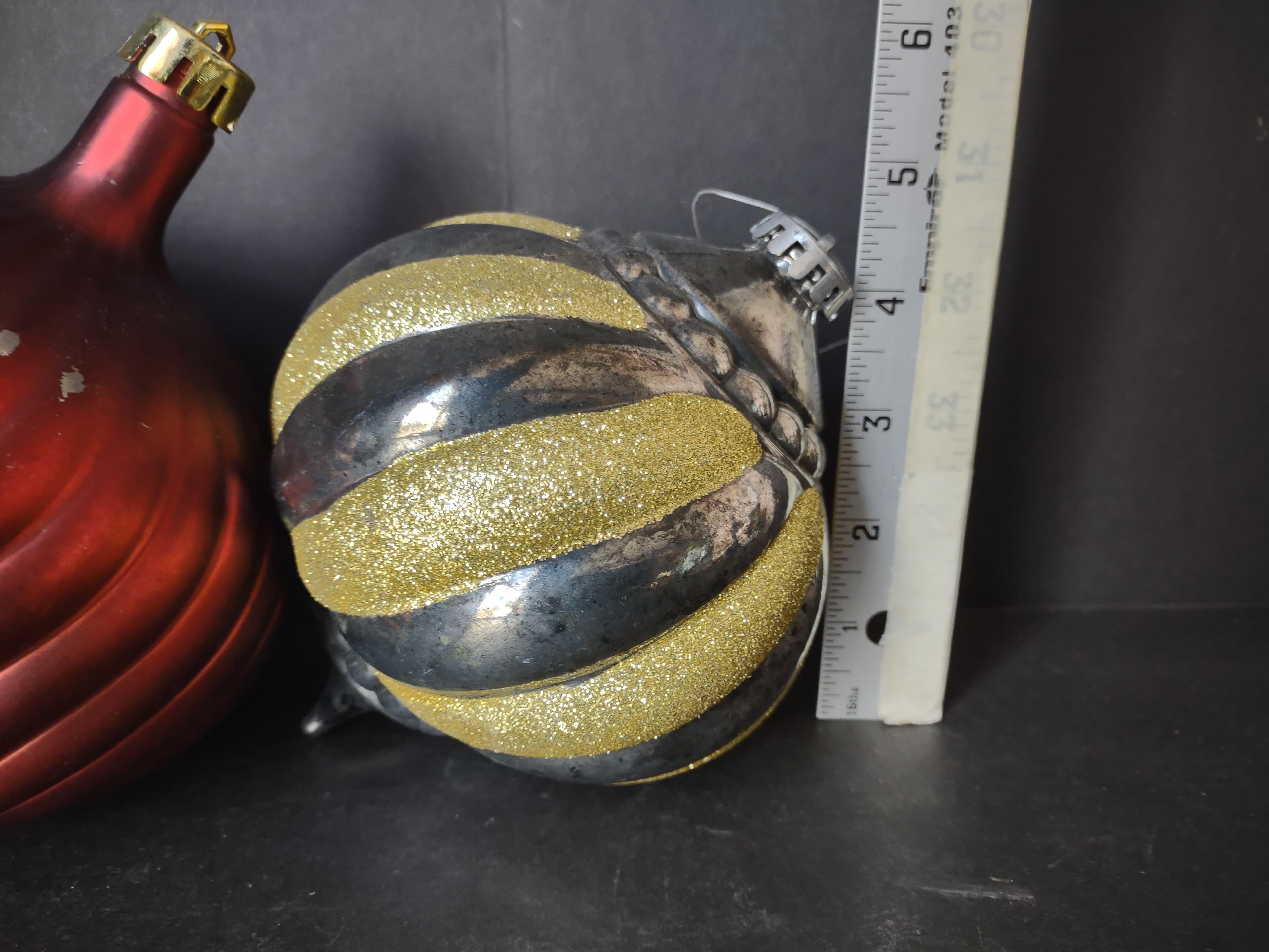 Vintage Plastic Christmas Ornaments Red Gold Set of 5 Holiday [4834]