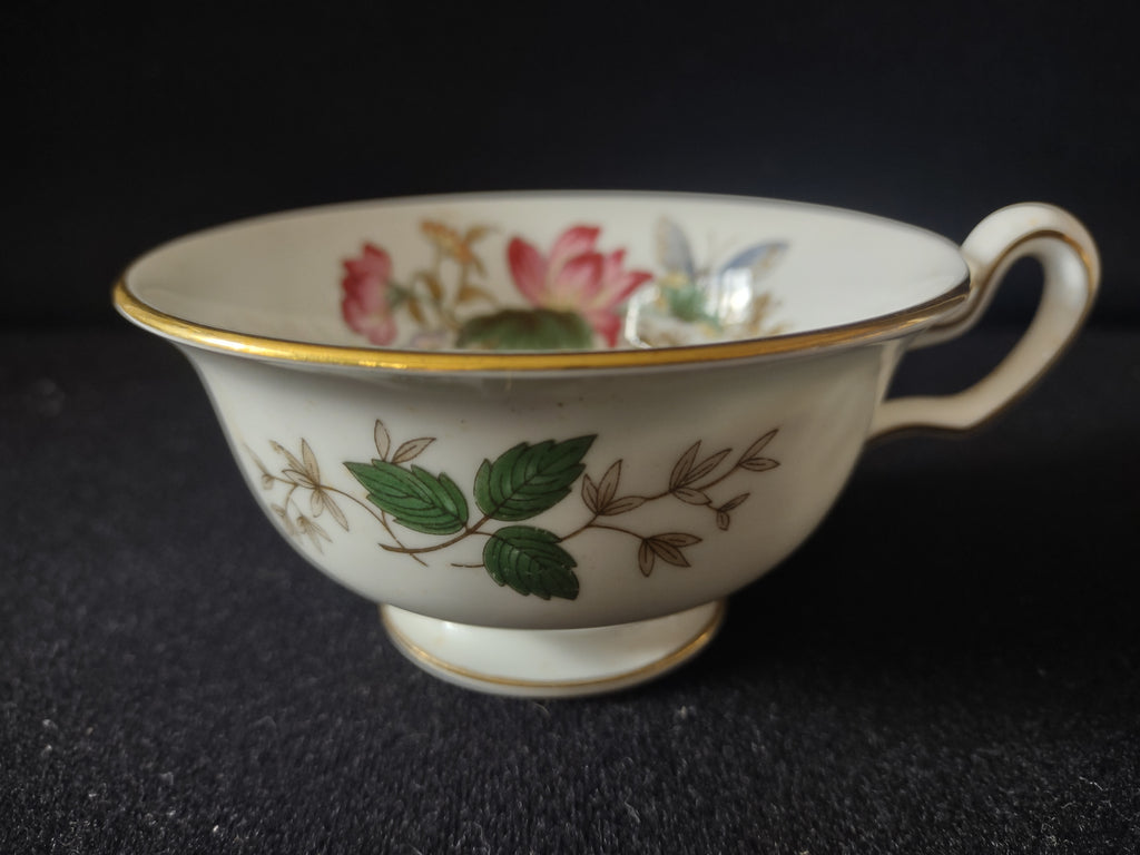Vintage Wedgwood Charnwood Teacup Saucer Bone China England Pair [6288]