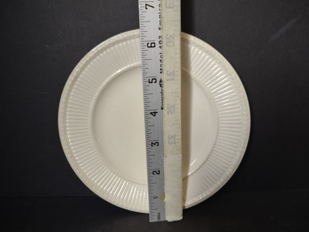Vintage Wedgwood Edme Cream Ribbed Plate Made in England [6312]