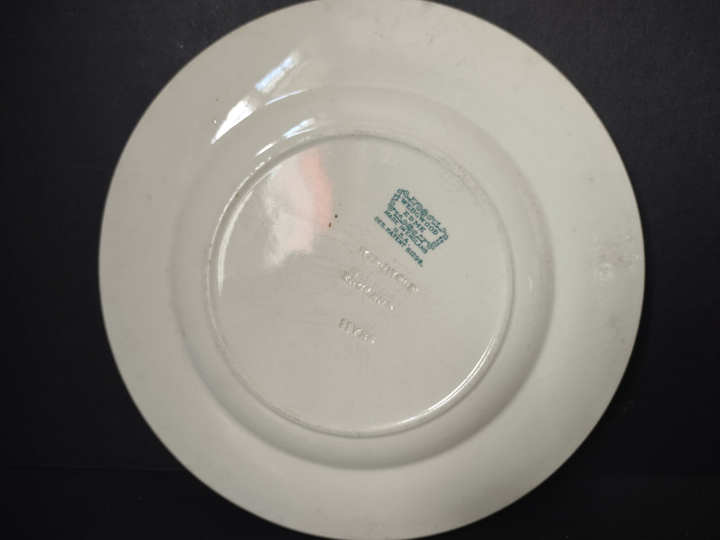 Vintage Wedgwood Edme Cream Ribbed Plate Made in England [6312]