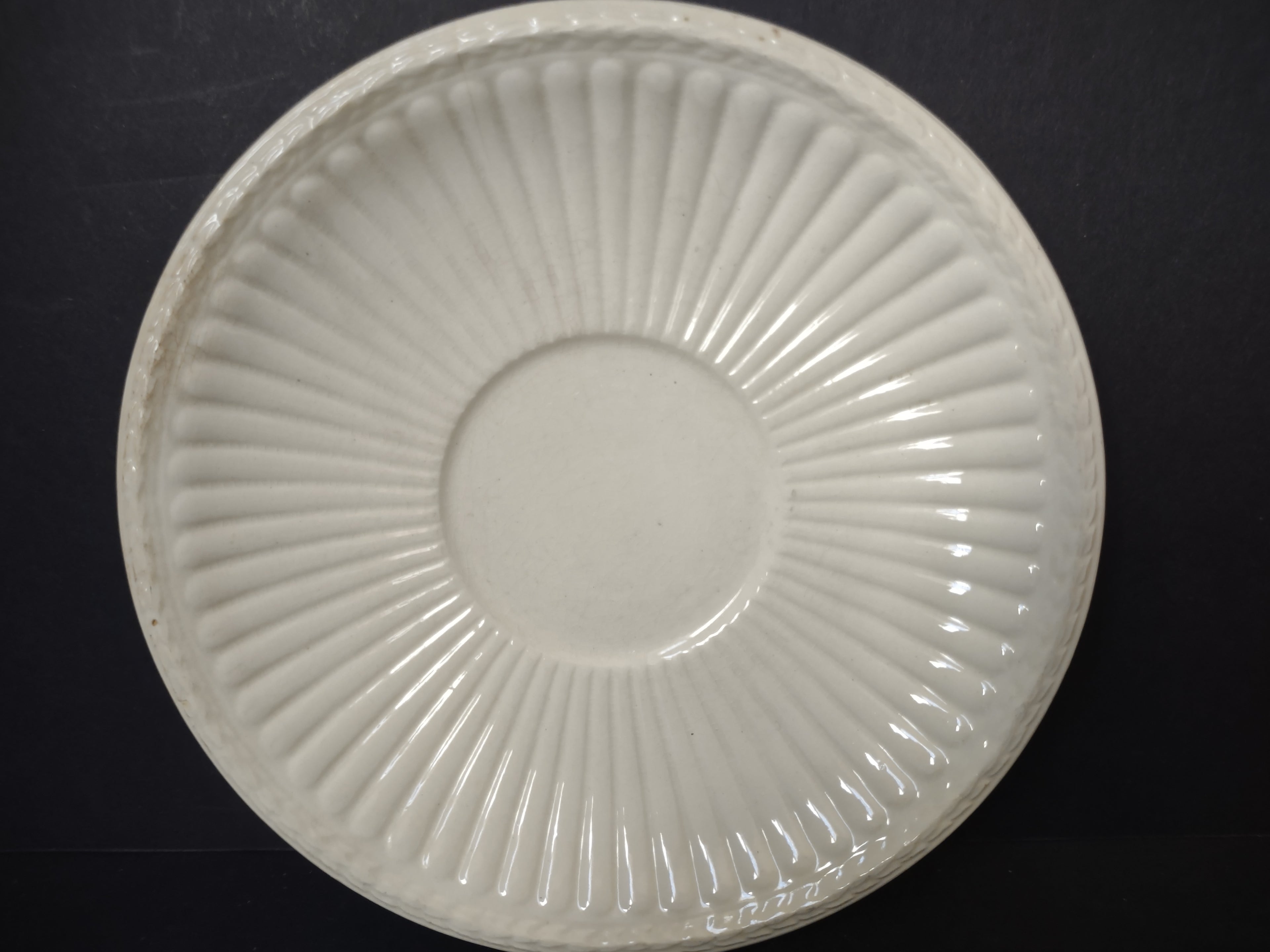 Vintage Wedgwood Edme Cream Ribbed Saucer Made in England [6313]