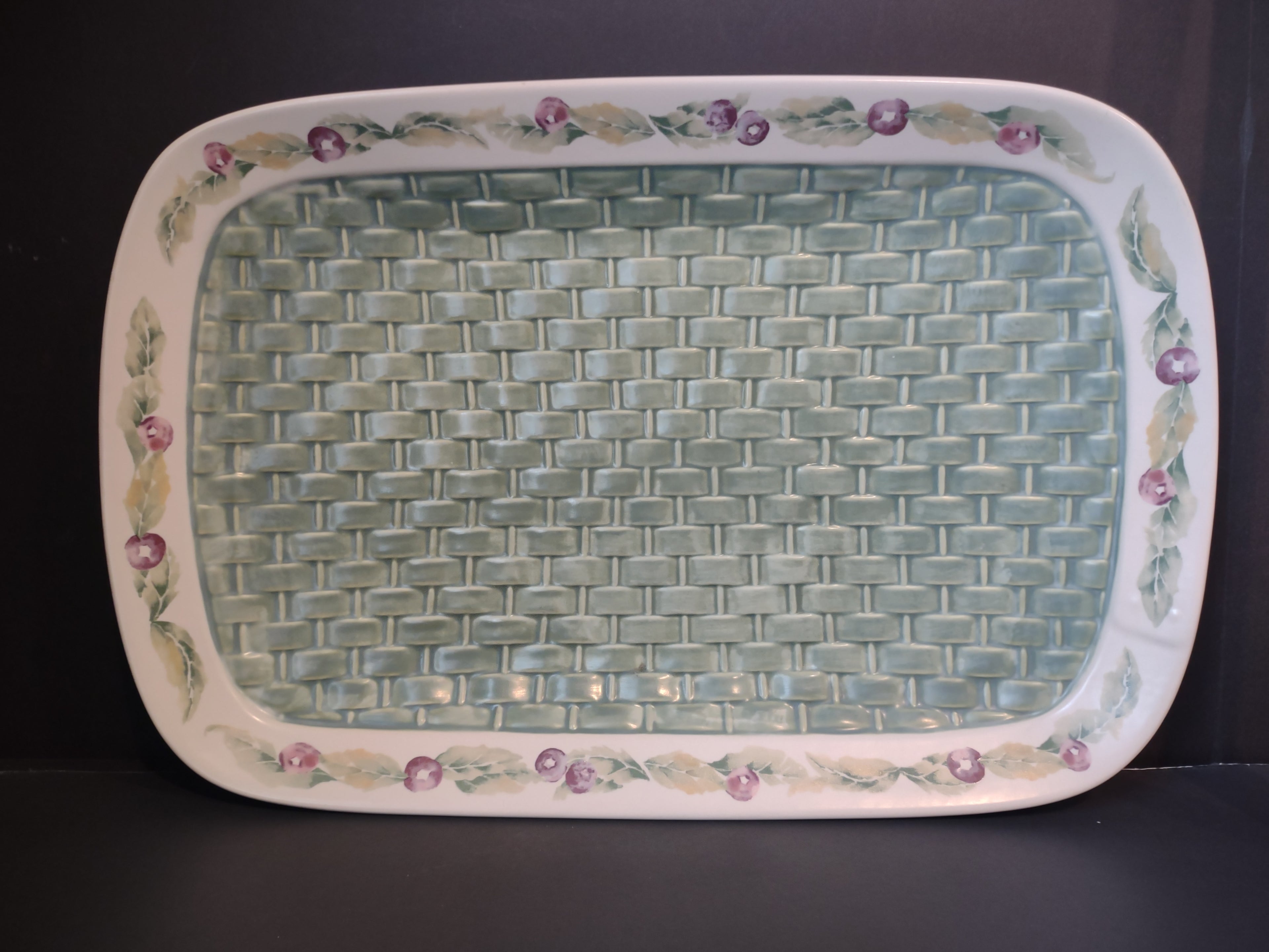 Vintage Pfaltzgraff Serving Platter Basketweave Floral Berry 16" [6336]