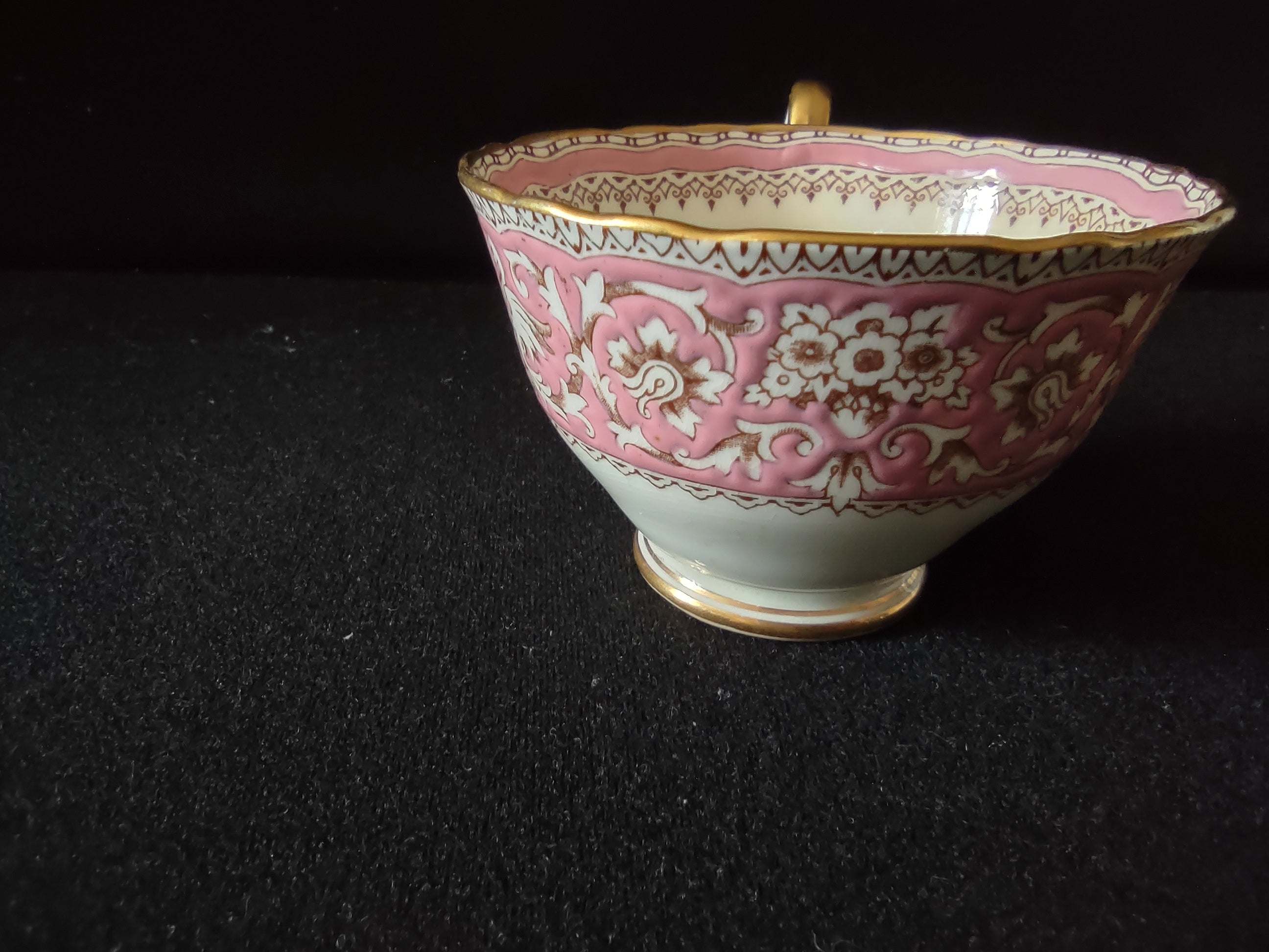 Vintage Staffordshire Ellesmere Pink Gold Tea Cup Bone China England [6297]