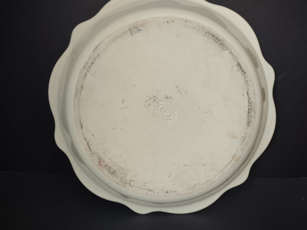 Vintage Cream Scalloped Baking Hospitality Collection 10.5 Inch [6355]