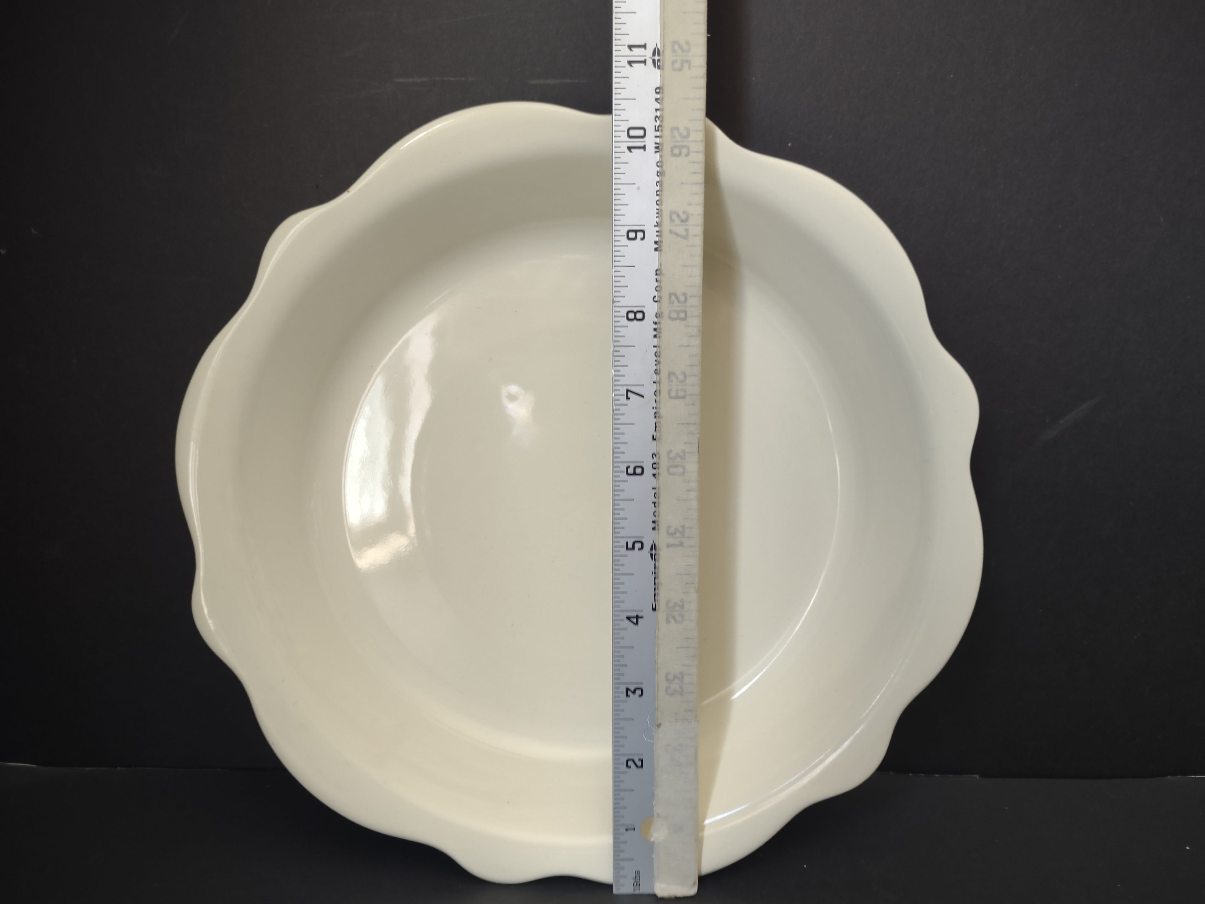 Vintage Cream Scalloped Baking Hospitality Collection 10.5 Inch [6355]