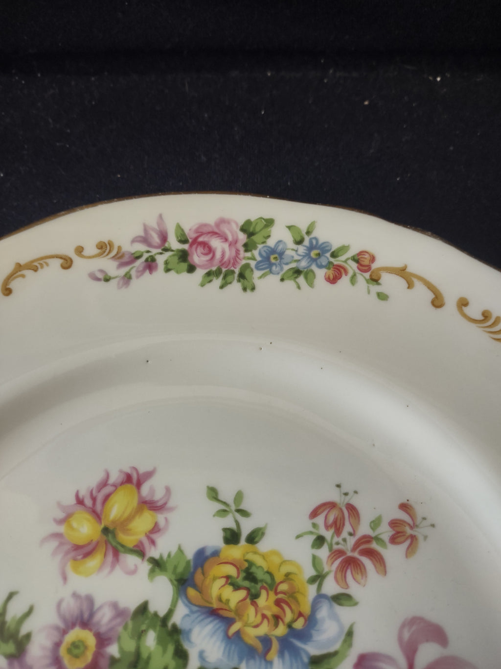 Vintage Crown Staffordshire Dinner Plate Floral Bone China England [6315]