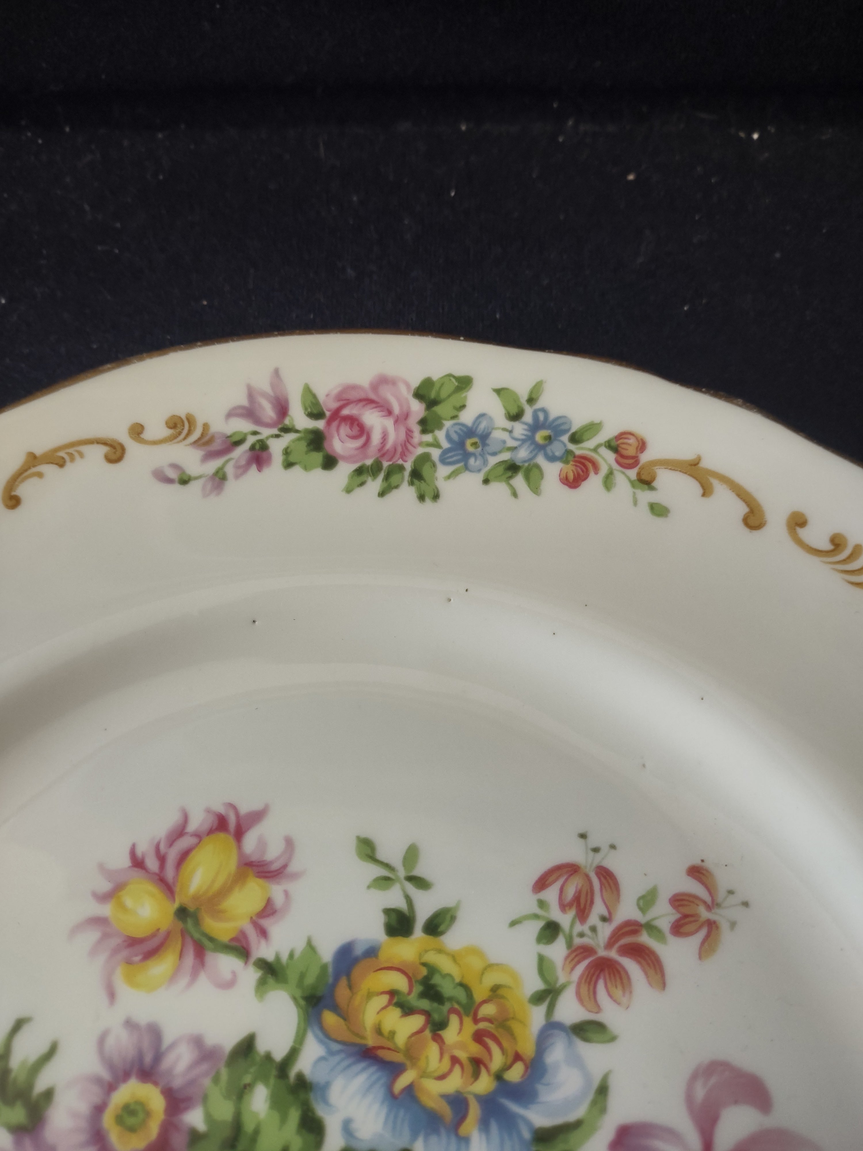 Vintage Crown Staffordshire Dinner Plate Floral Bone China England [6315]