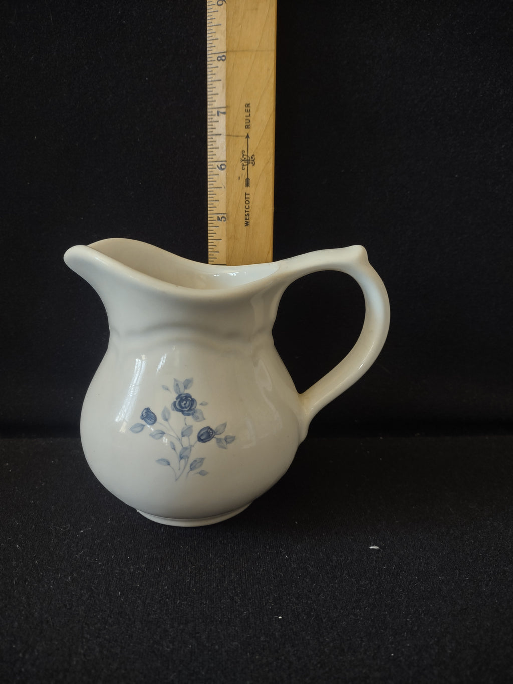 Vintage Pfaltzgraff Blue Rose Creamer White Cream Ceramic [6317]