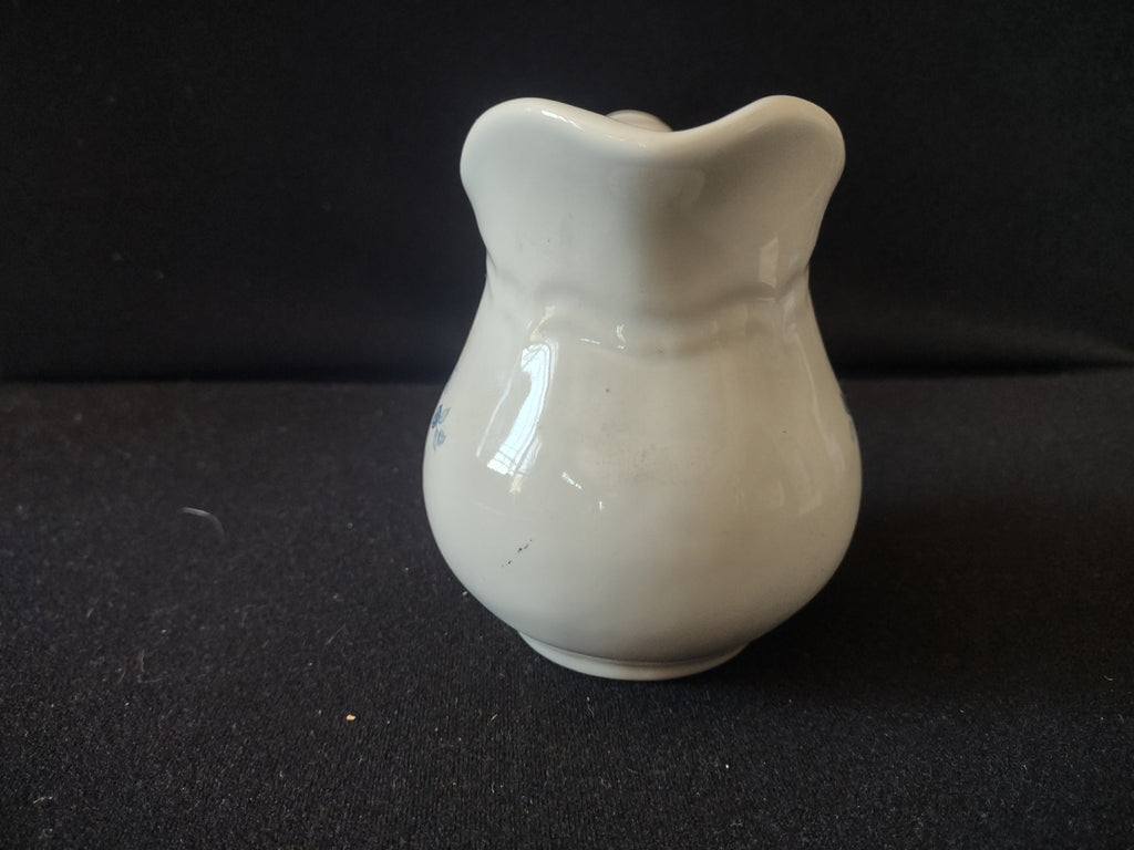 Vintage Pfaltzgraff Blue Rose Creamer White Cream Ceramic [6317]