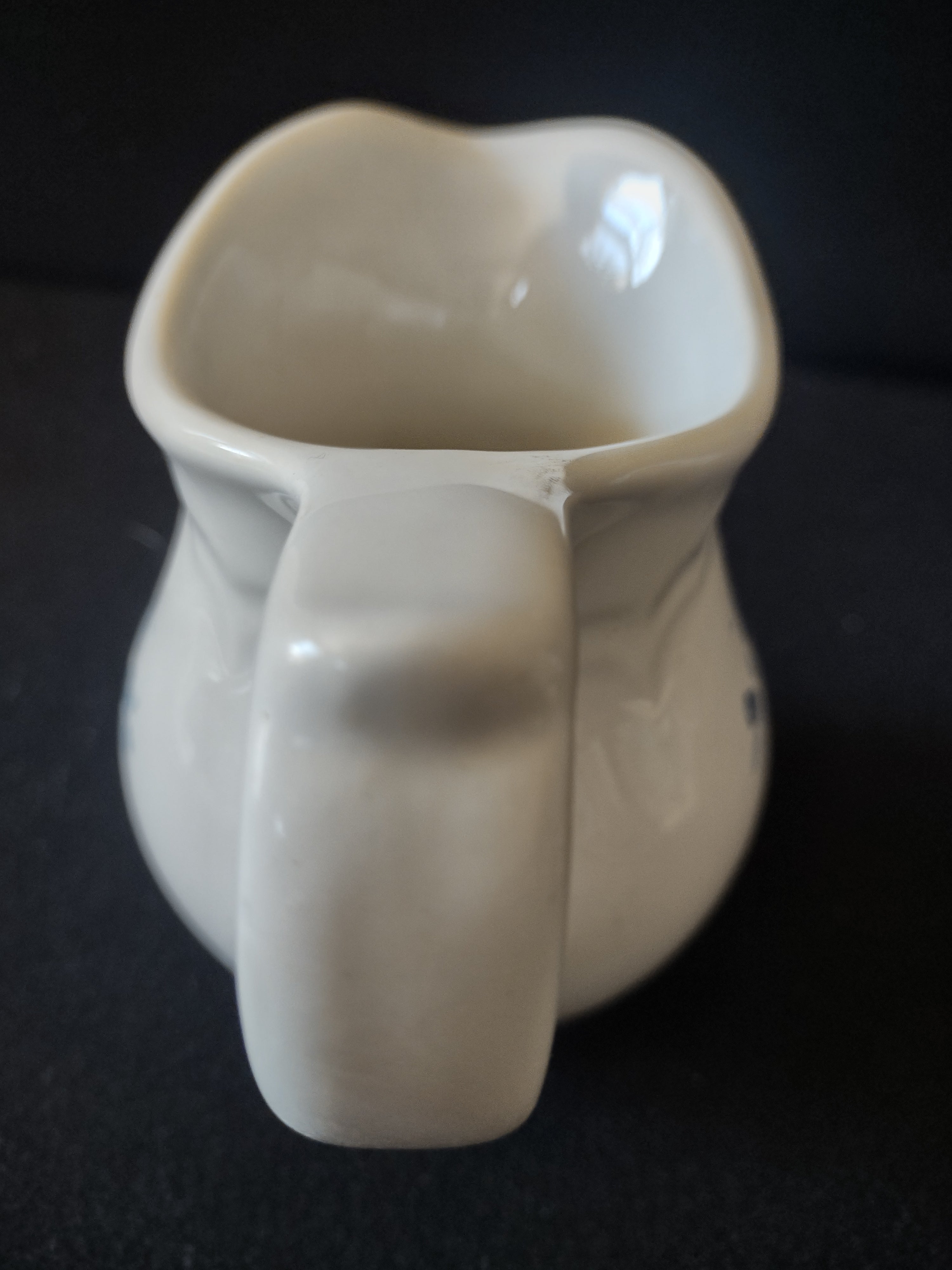 Vintage Pfaltzgraff Blue Rose Creamer White Cream Ceramic [6317]