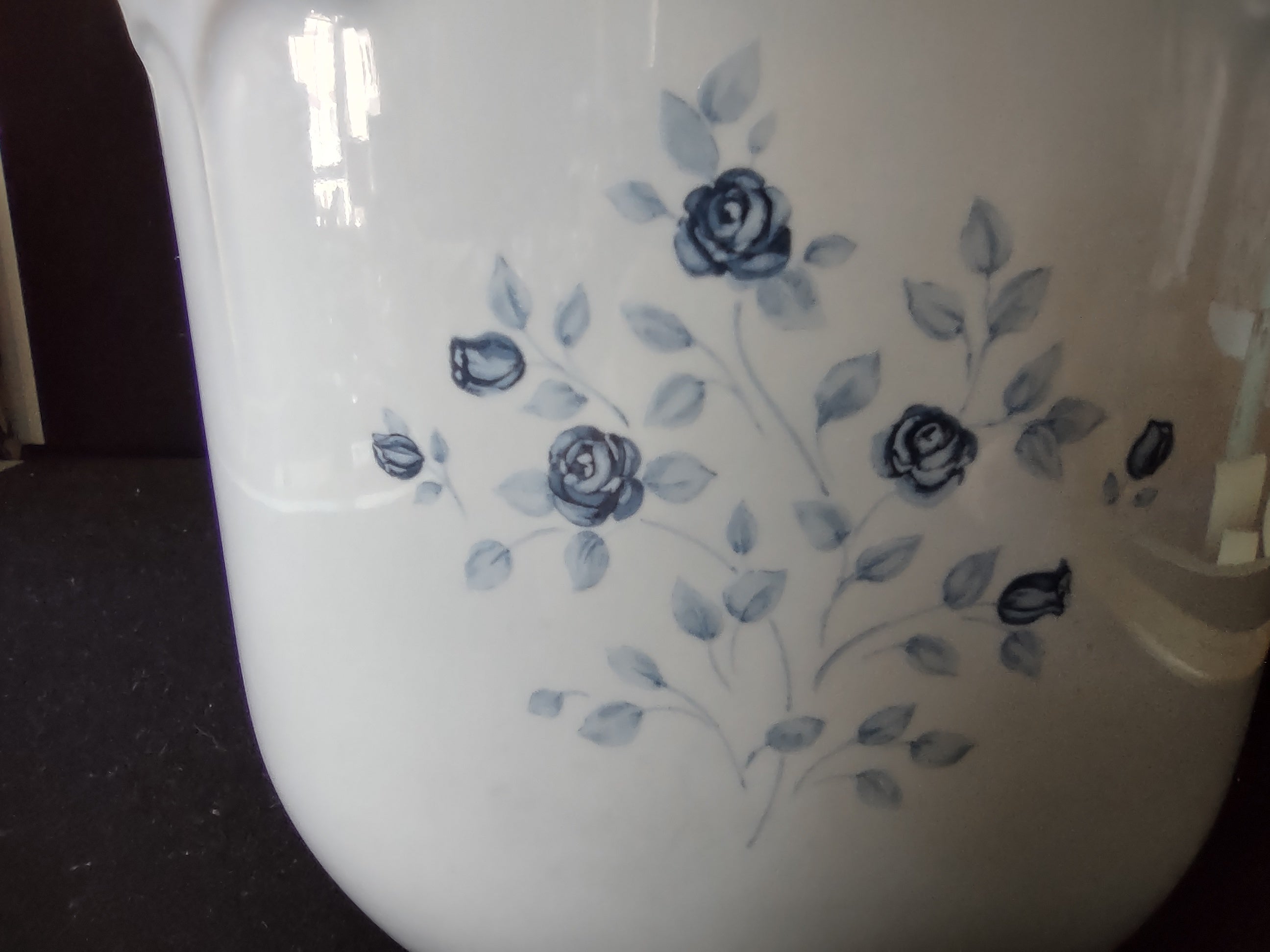 Vintage Pfaltzgraff Blue Rose 2.5 Qt Canister White Ceramic [6318]