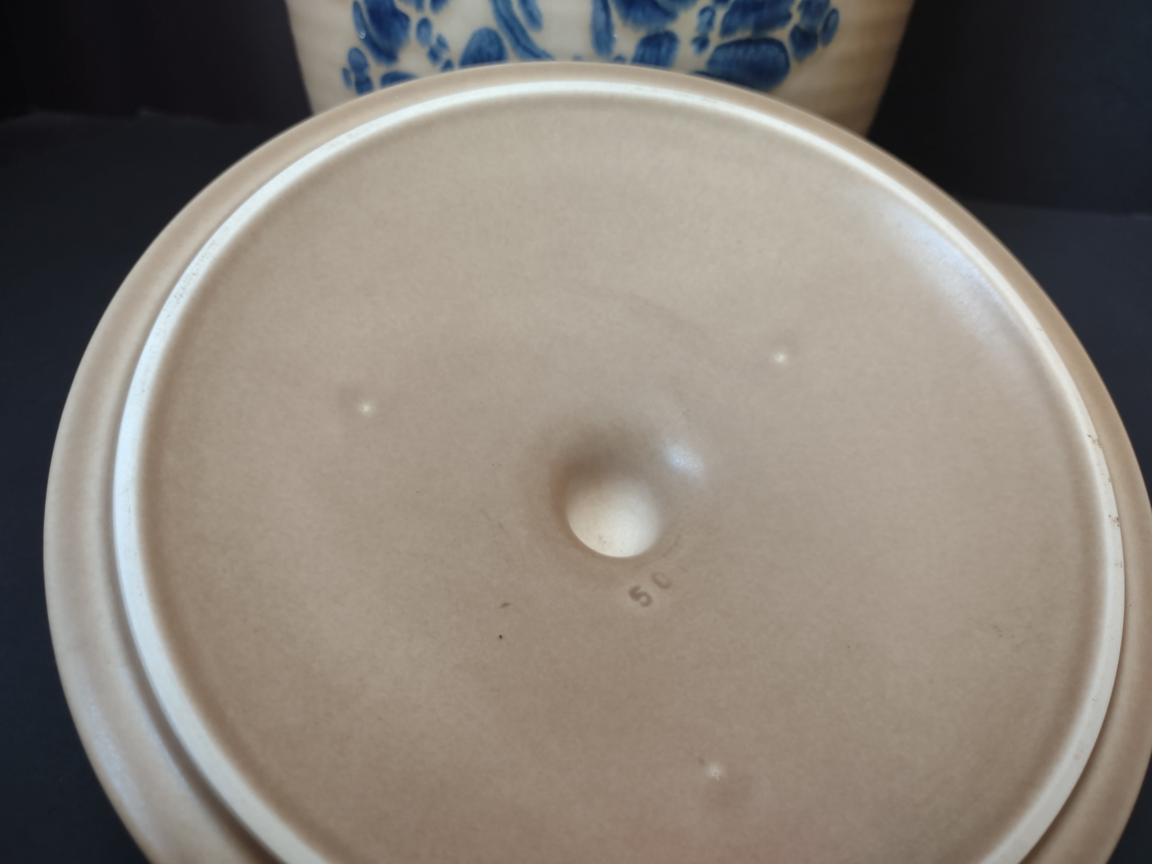 Vintage Pfaltzgraff Village Blue Floral Stoneware 3 Qt Canister w/Lid [6364]