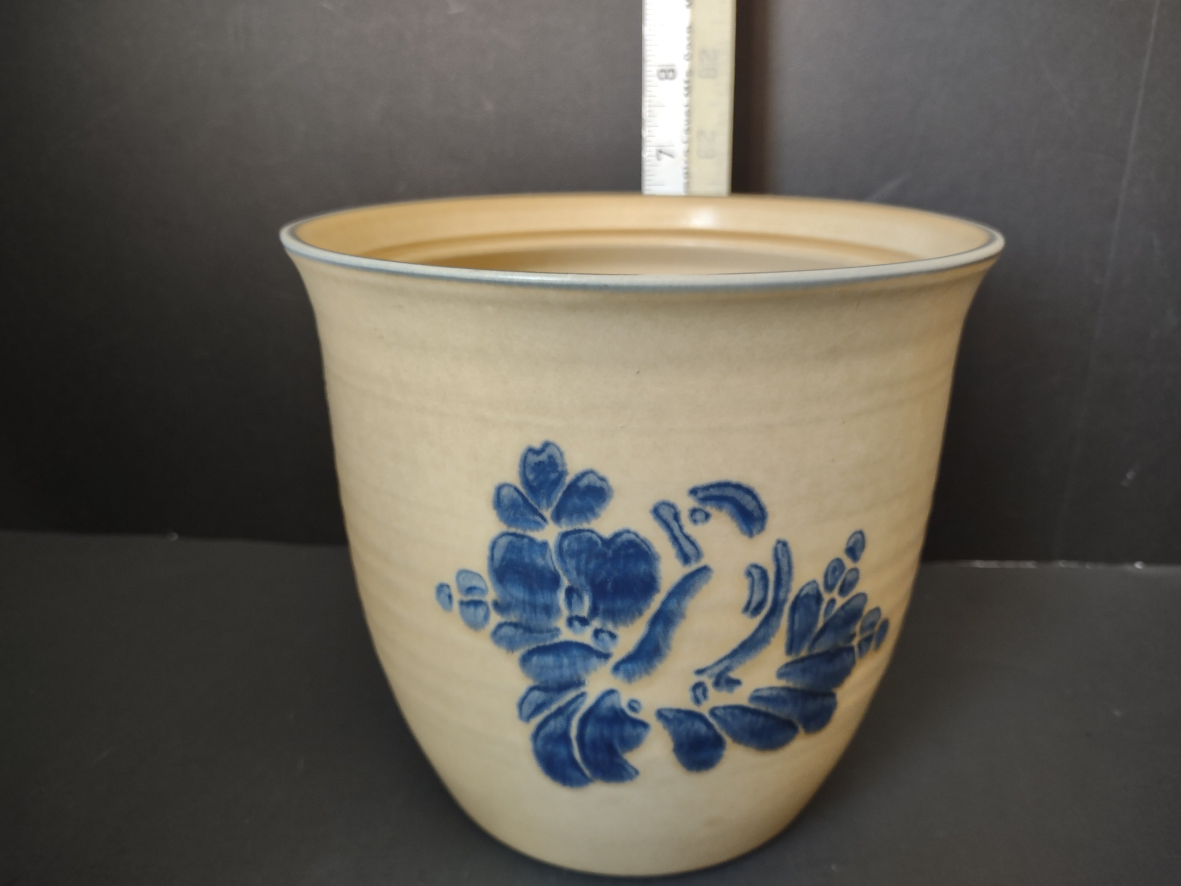 Vintage Pfaltzgraff Village Blue Floral Stoneware 2 Qt Canister IMPERFECT [6365]
