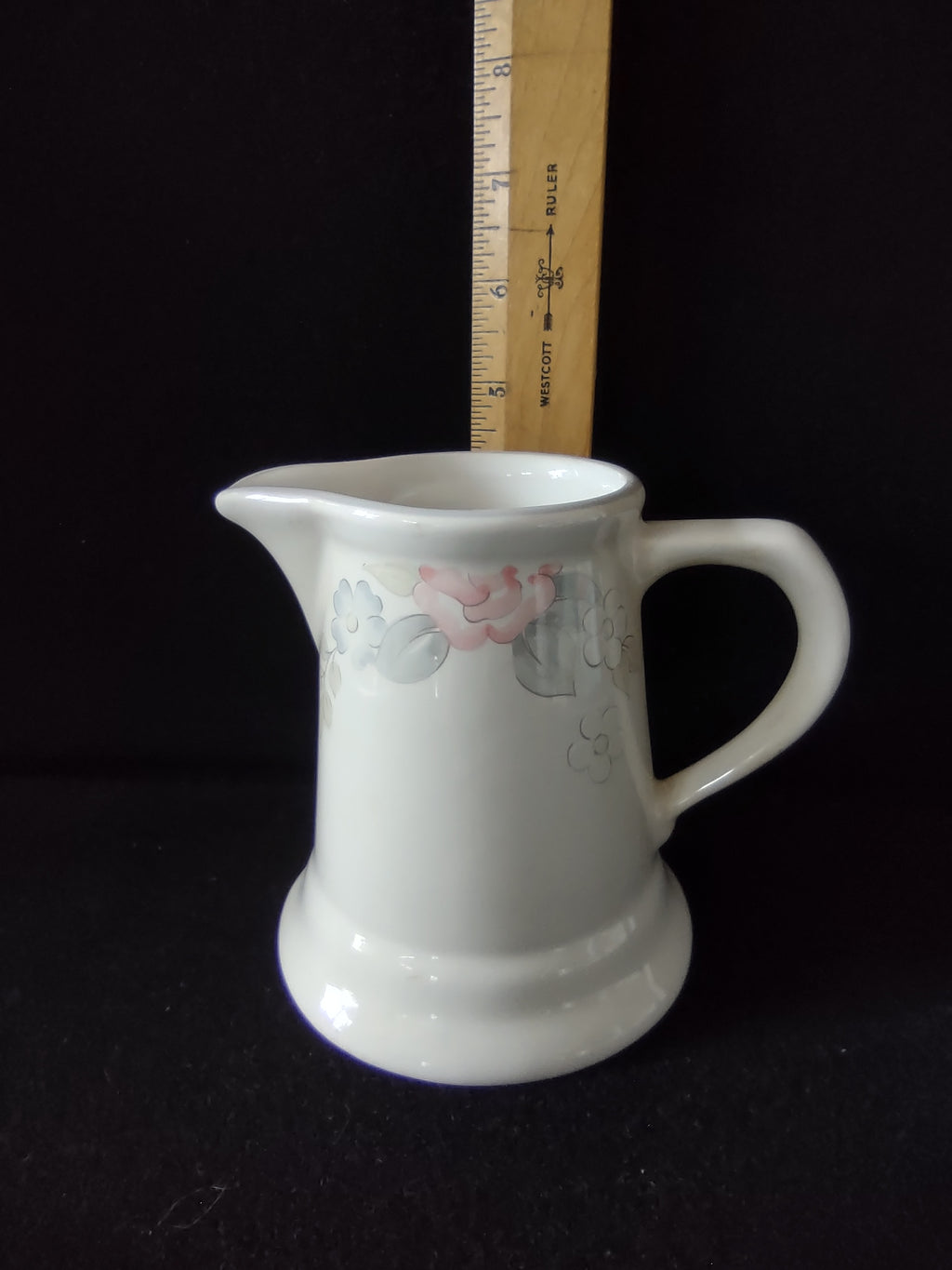 Vintage Pfaltzgraff Wyndham Creamer Pitcher Ceramic Cottagecore [6324]