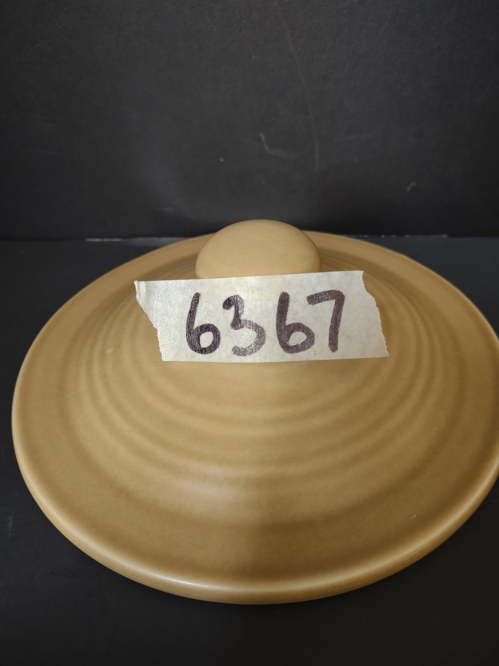 Vintage Pfaltzgraff Village Cream Stoneware Canister Lid Only Mold 502 [6367]