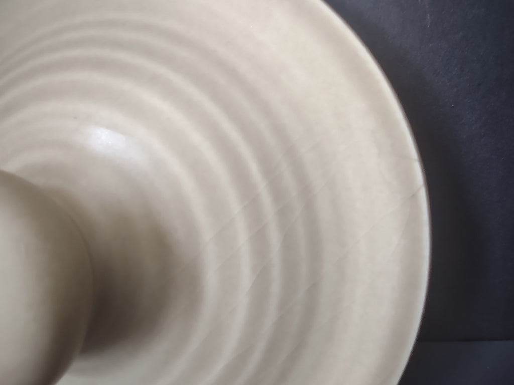 Vintage Pfaltzgraff Village Cream Stoneware Canister Lid Only Mold 504 [6368]