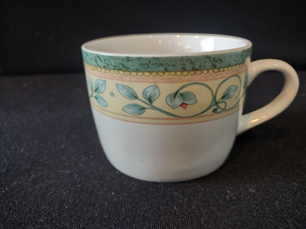 Vintage Pfaltzgraff French Quarter Mug Cream Green Floral [6330]