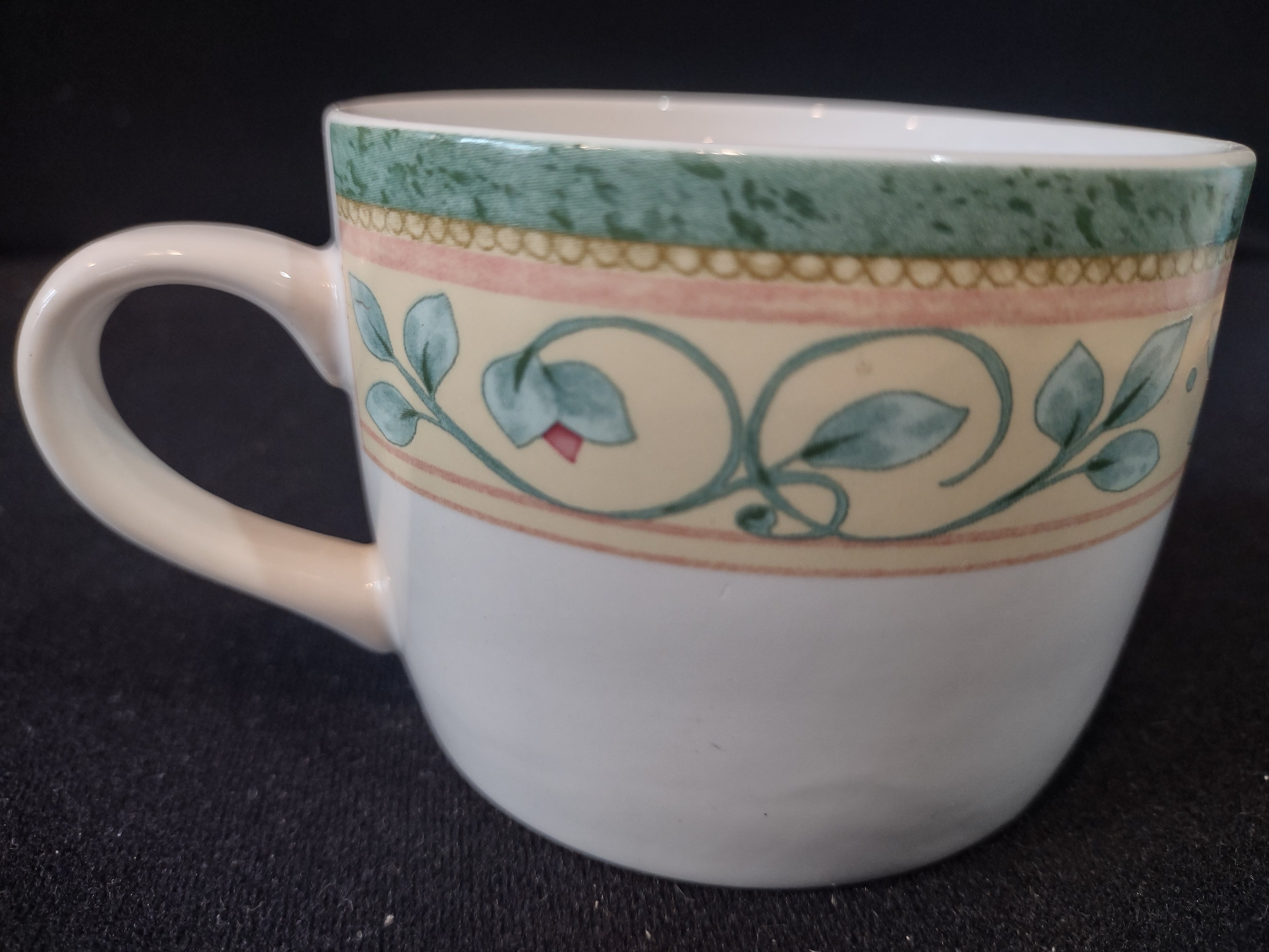Vintage Pfaltzgraff French Quarter Mug Cream Green Floral [6330]