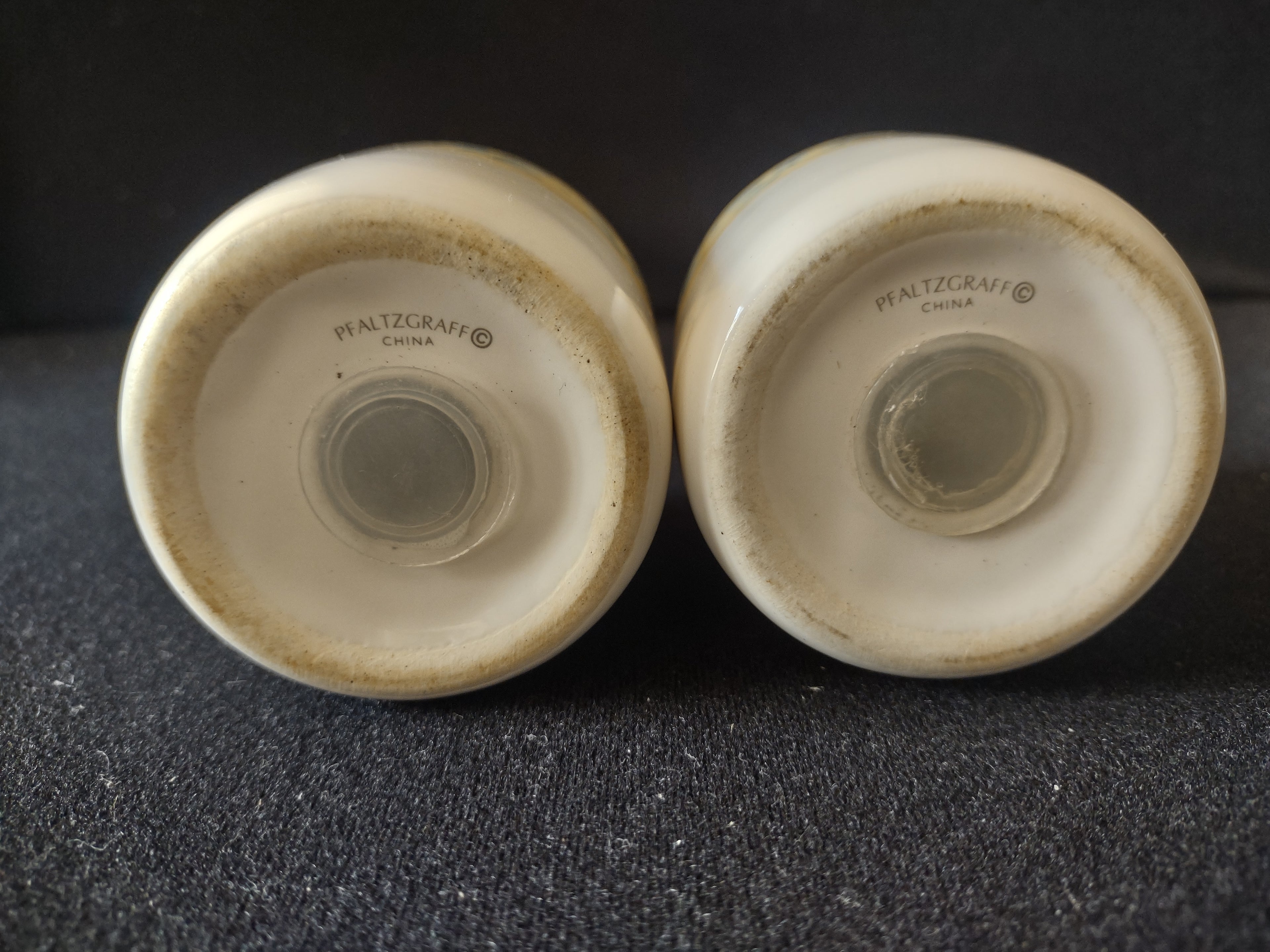 Vintage Pfaltzgraff French Quarter Salt & Pepper Shaker Set [6331]