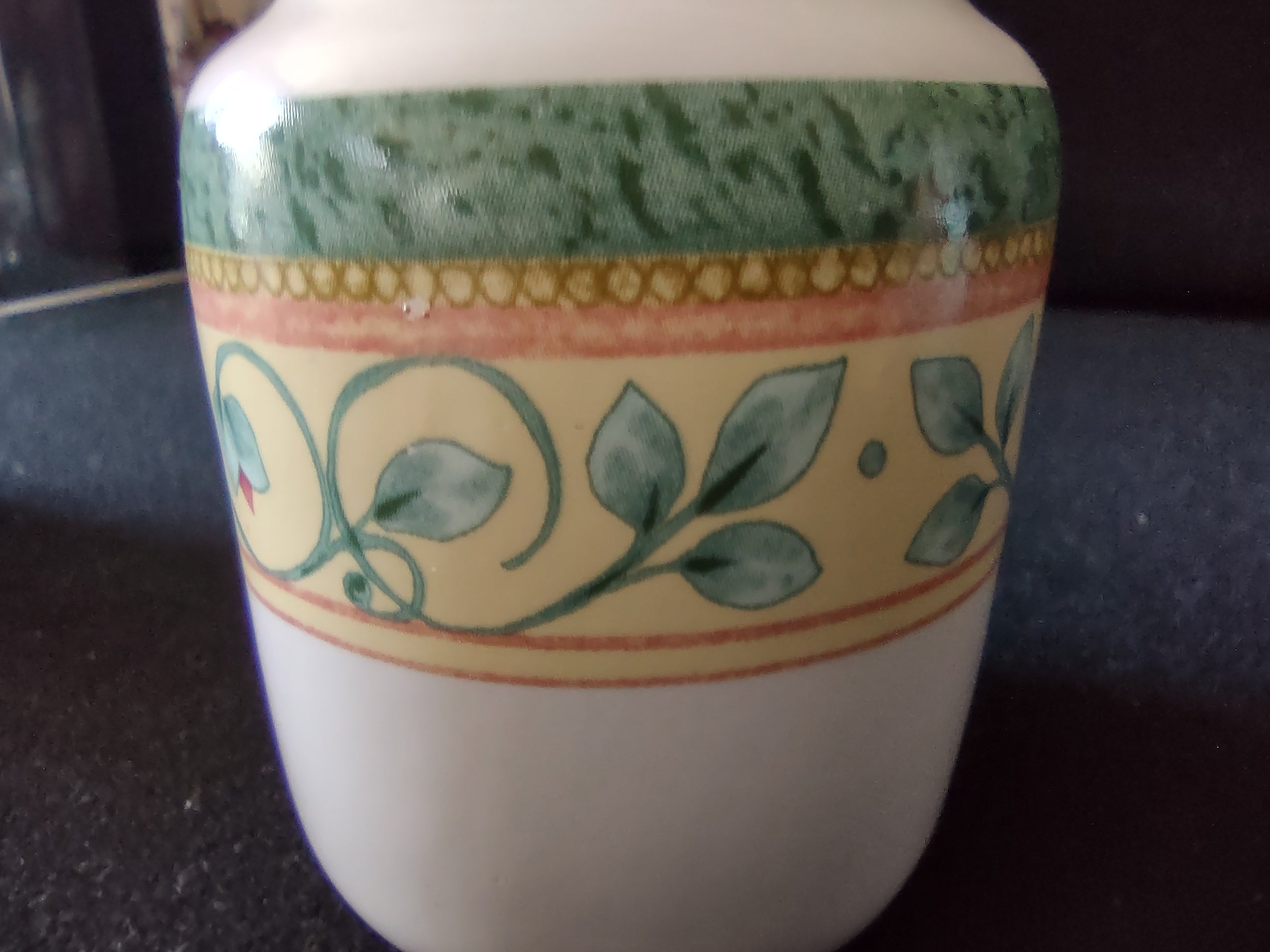 Vintage Pfaltzgraff French Quarter Salt & Pepper Shaker Set [6331]
