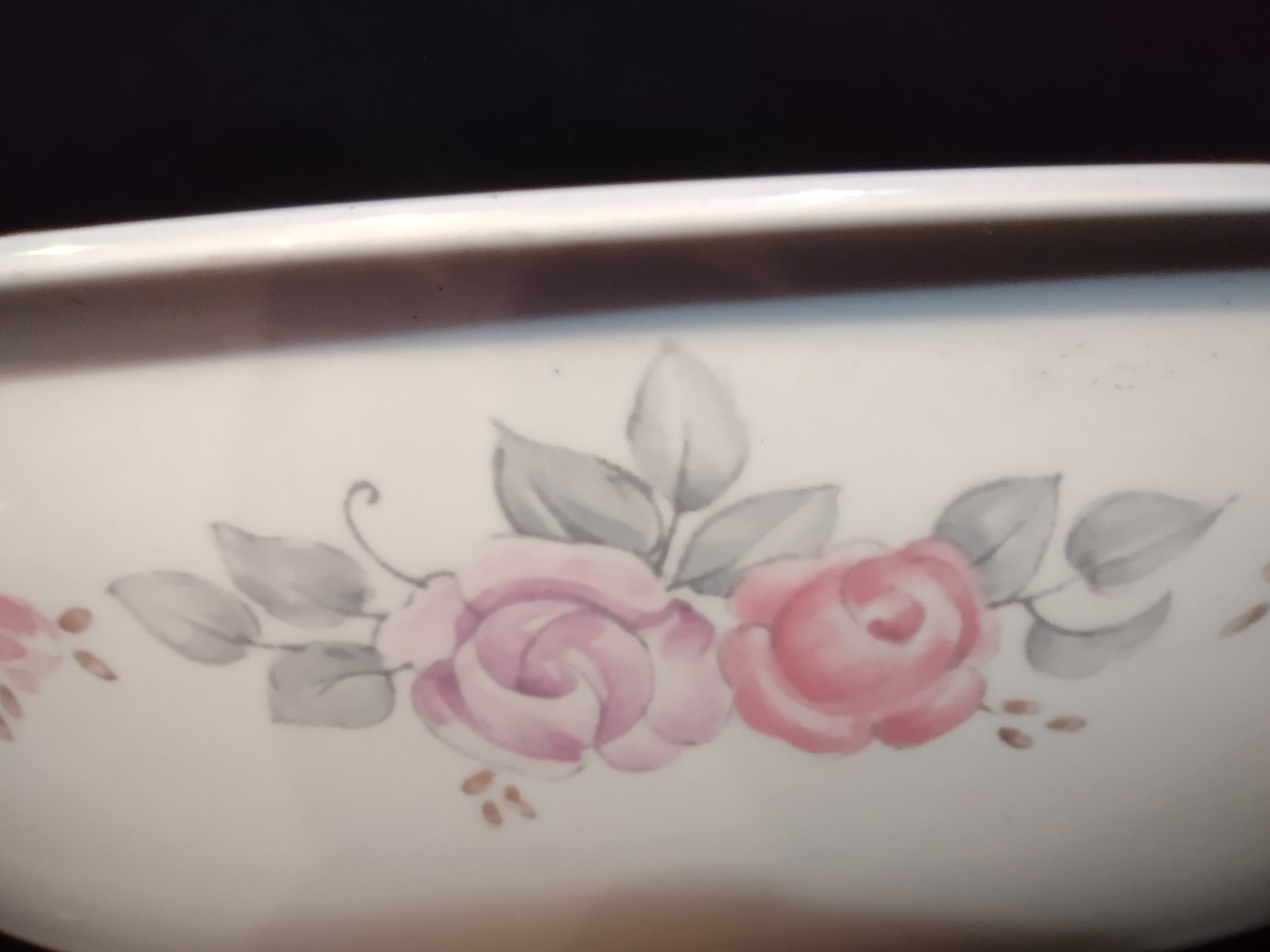 Vintage Pfaltzgraff Remembrance Oval Vegetable Dish Cream Pink [6333]