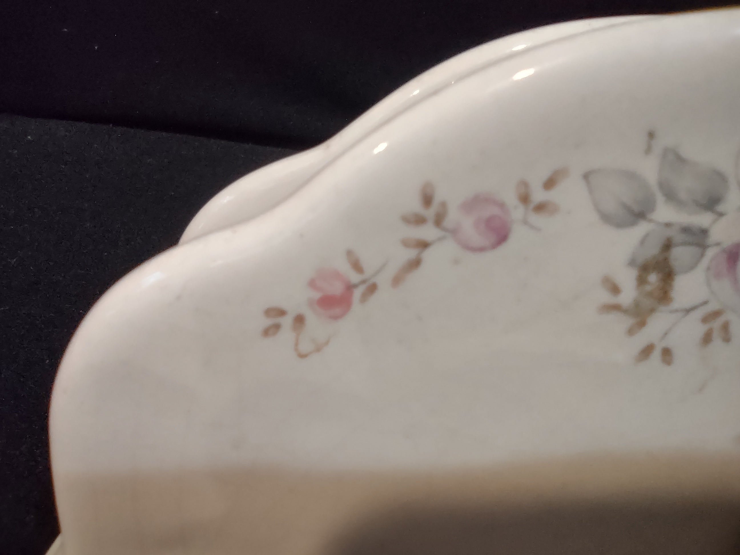 Vintage Pfaltzgraff Trousseau Napkin Holder Ceramic Cottagecore [6334]