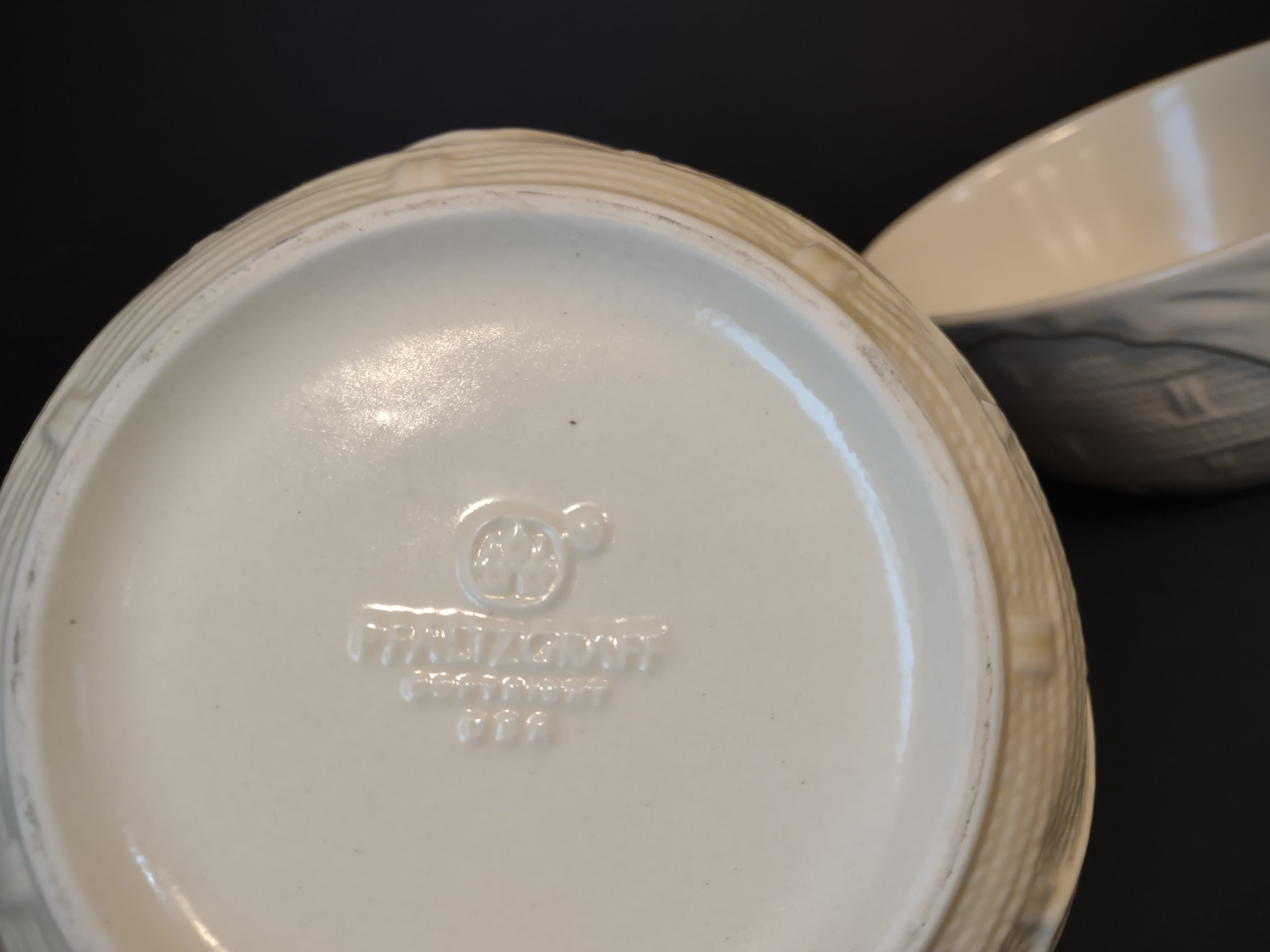 Vintage Pfaltzgraff Village Mixing Bowl Set of 2 Cream & Brown 8" [6380]