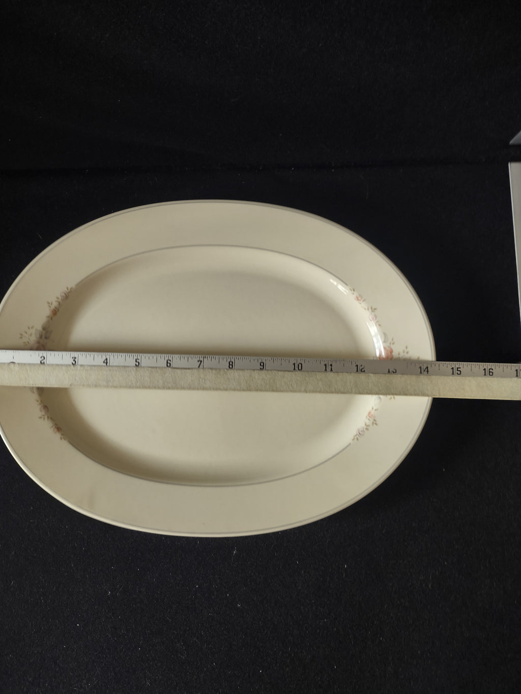 Vintage Pfaltzgraff Trousseau Oval Serving Platter Pink Roses Cream [6383]