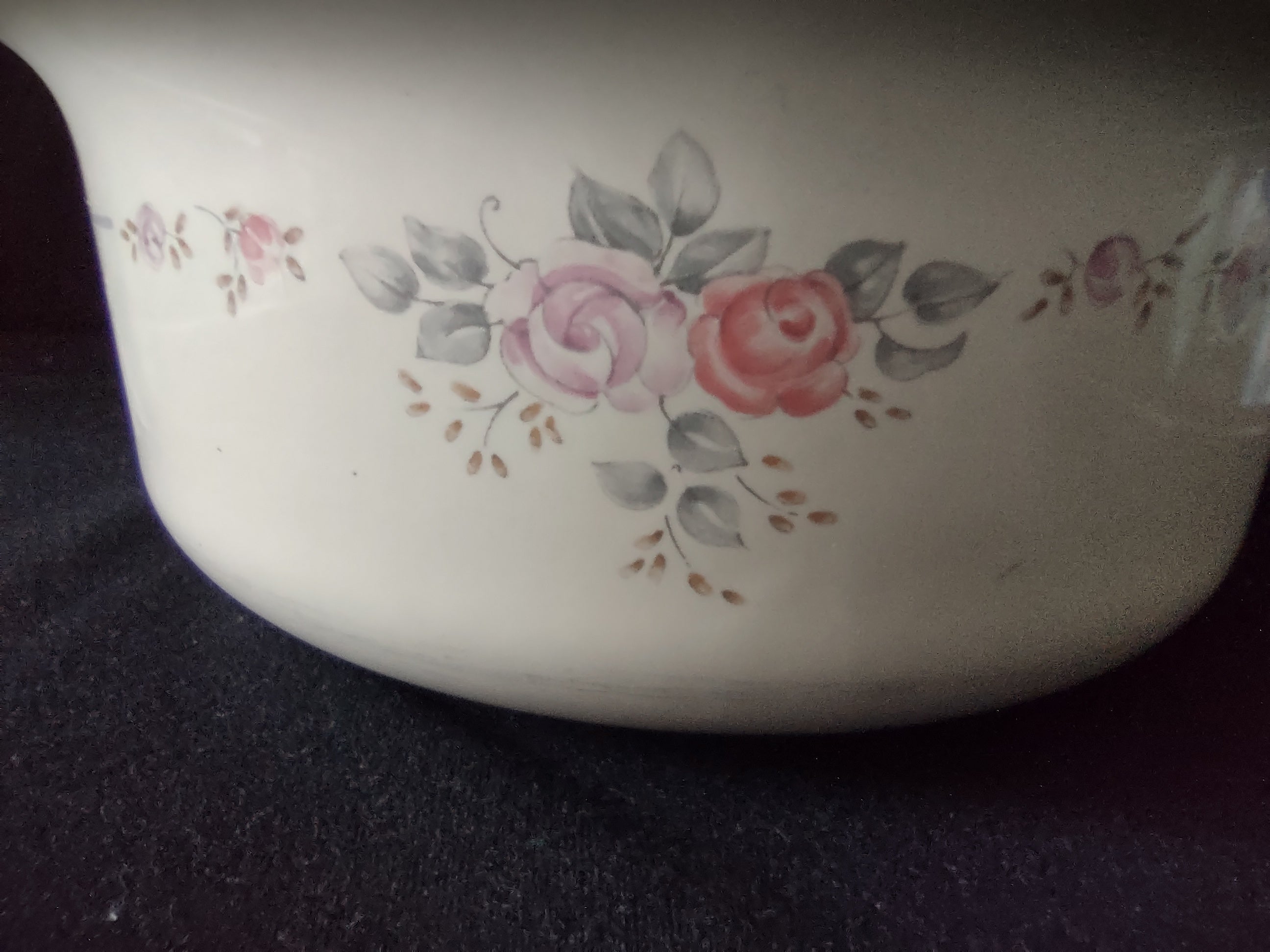 Vintage Pfaltzgraff Trousseau Pink Rose Casserole Bowl w/Lid [6384]