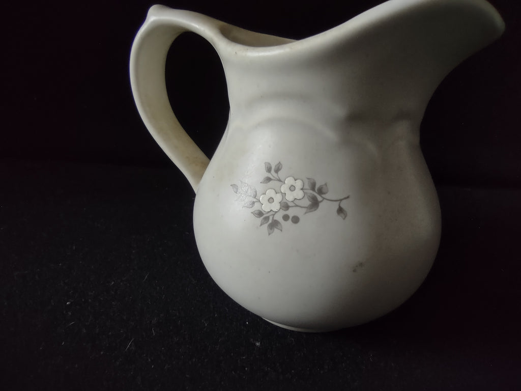 Vintage Pfaltzgraff Heirloom Cream Pitcher Creamer Gray Floral USA [6385]