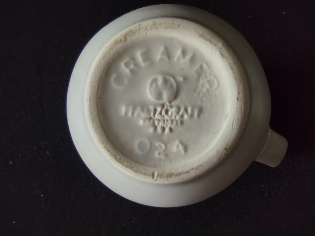 Vintage Pfaltzgraff Heirloom Cream Pitcher Creamer Gray Floral USA [6385]