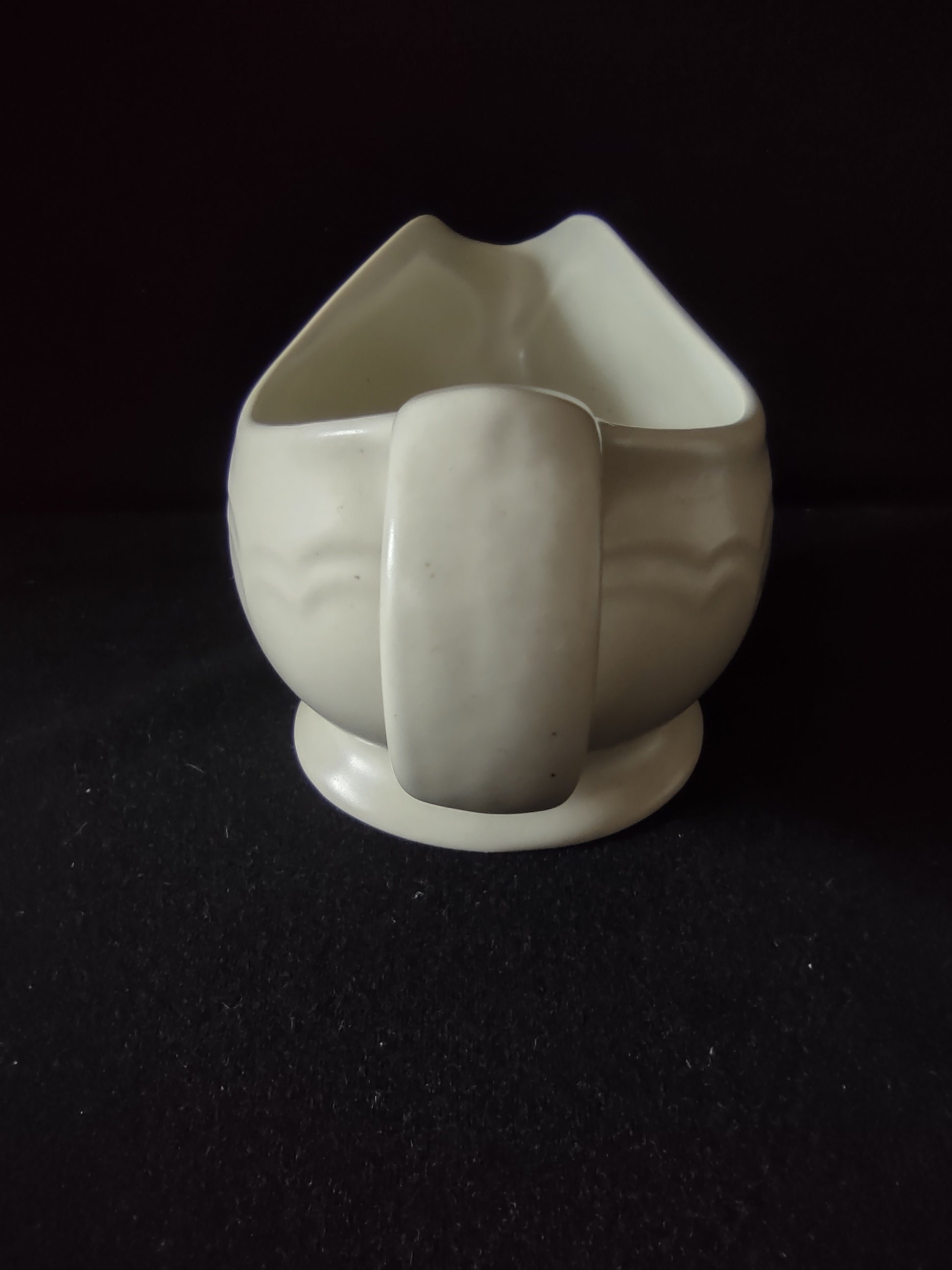 Vintage Pfaltzgraff Heirloom Gravy Boat with Underplate Gray Floral [6386]