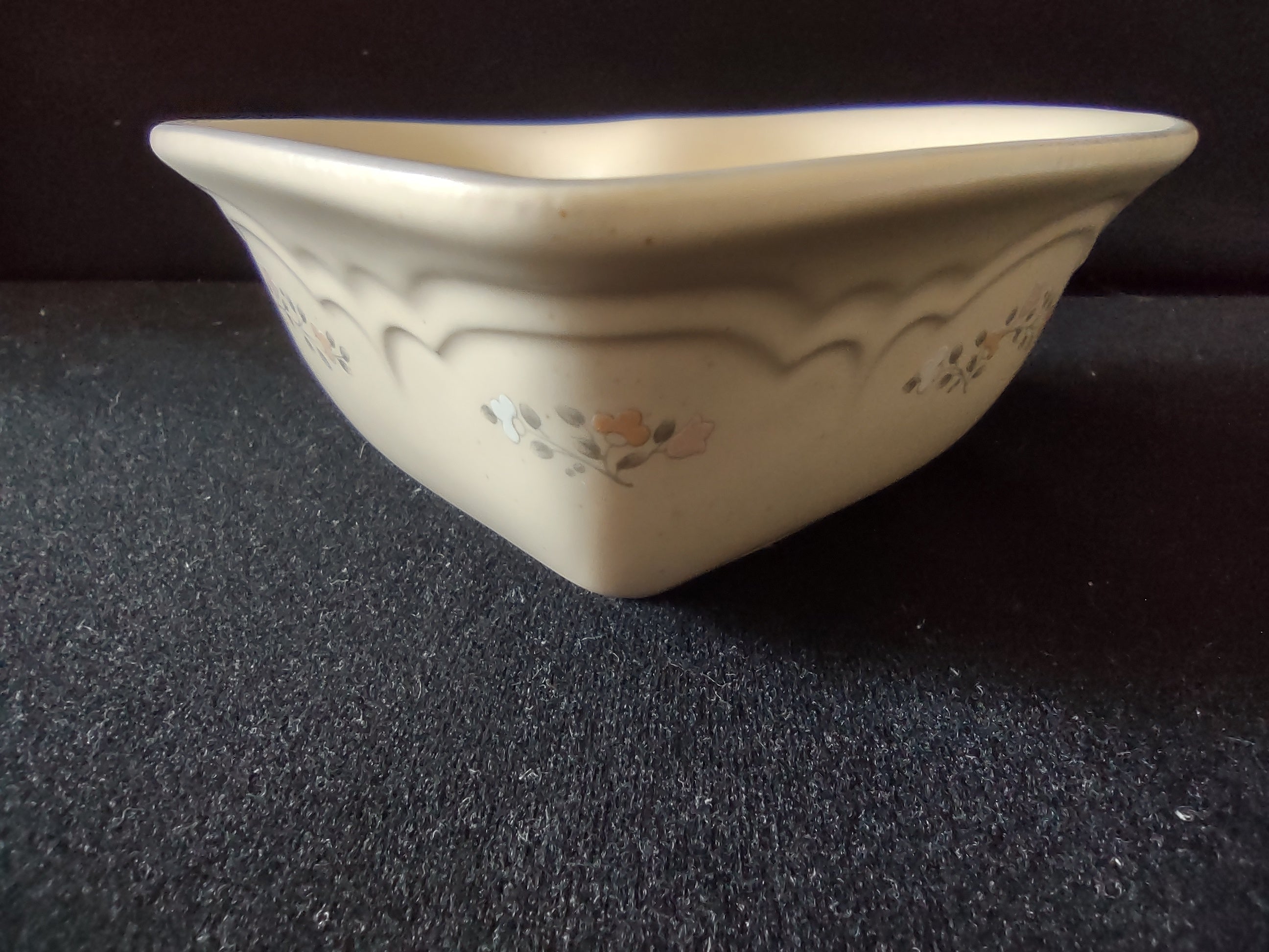 Vintage Pfaltzgraff Remembrance Heart Dish Trinket Bowl Floral Pink Cream [6389]
