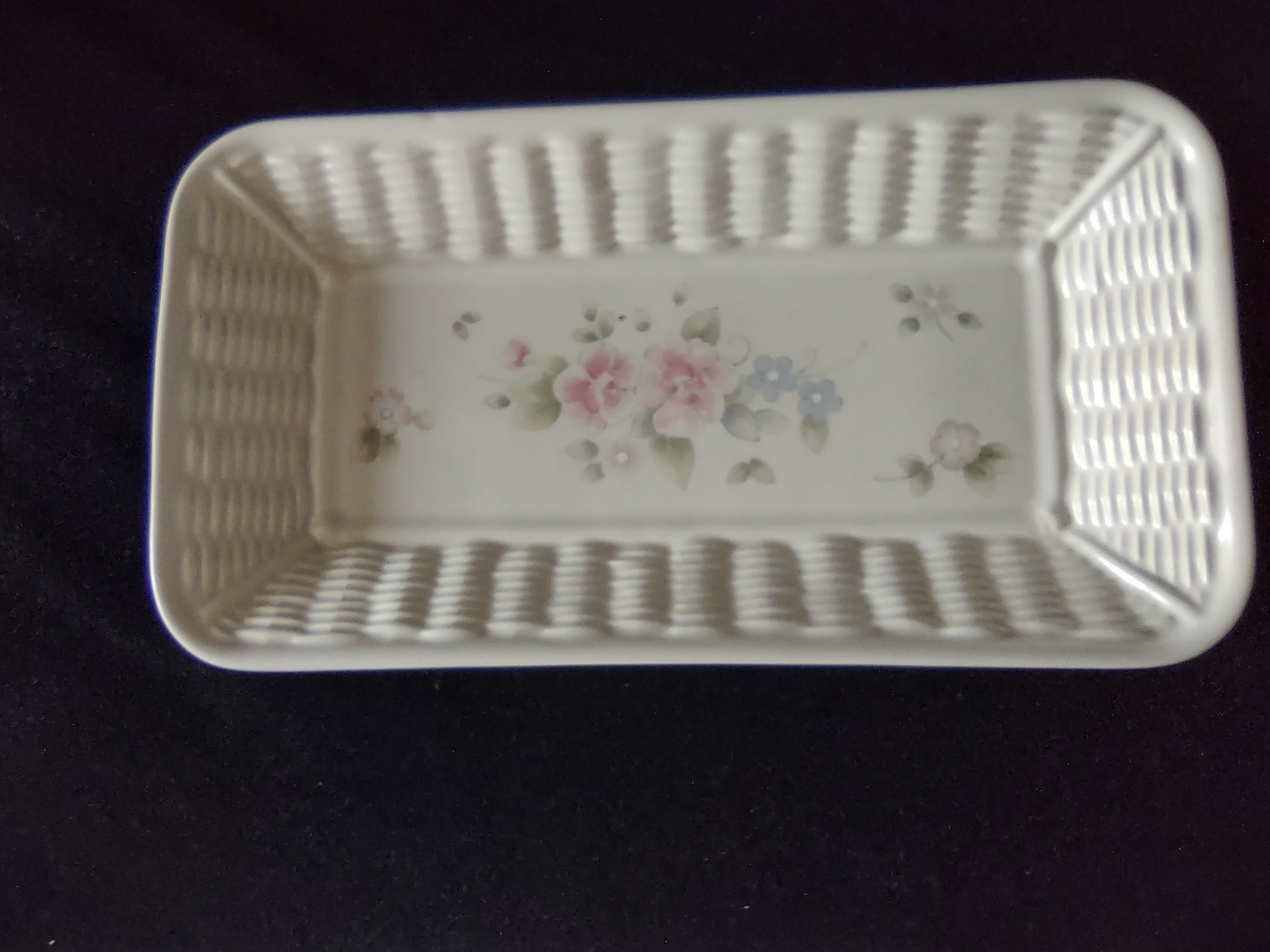 Vintage Pfaltzgraff Tea Rose Ceramic Basketweave Rectangular Tray Pink Blue [6396]