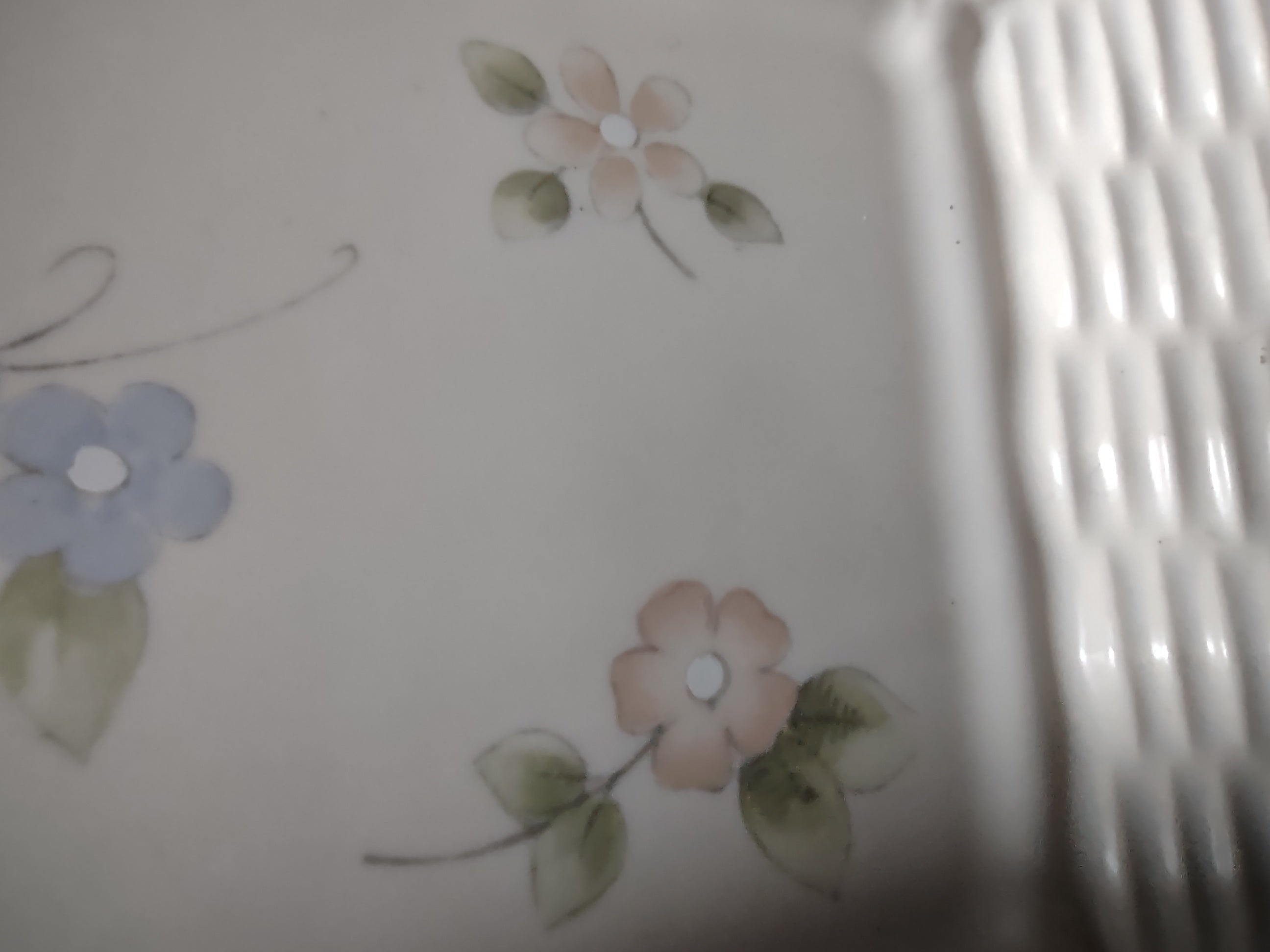 Vintage Pfaltzgraff Tea Rose Ceramic Basketweave Rectangular Tray Pink Blue [6396]