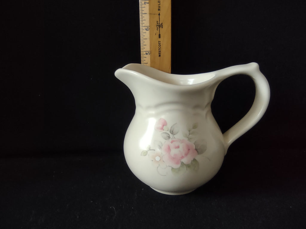 Vintage Pfaltzgraff Tea Rose Creamer Pitcher Pink Roses Cream Stoneware [6406]