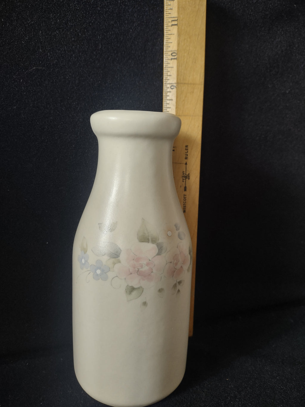 Vintage Pfaltzgraff Tea Rose Ceramic Milk Bottle Vase Pink Roses USA [6407]