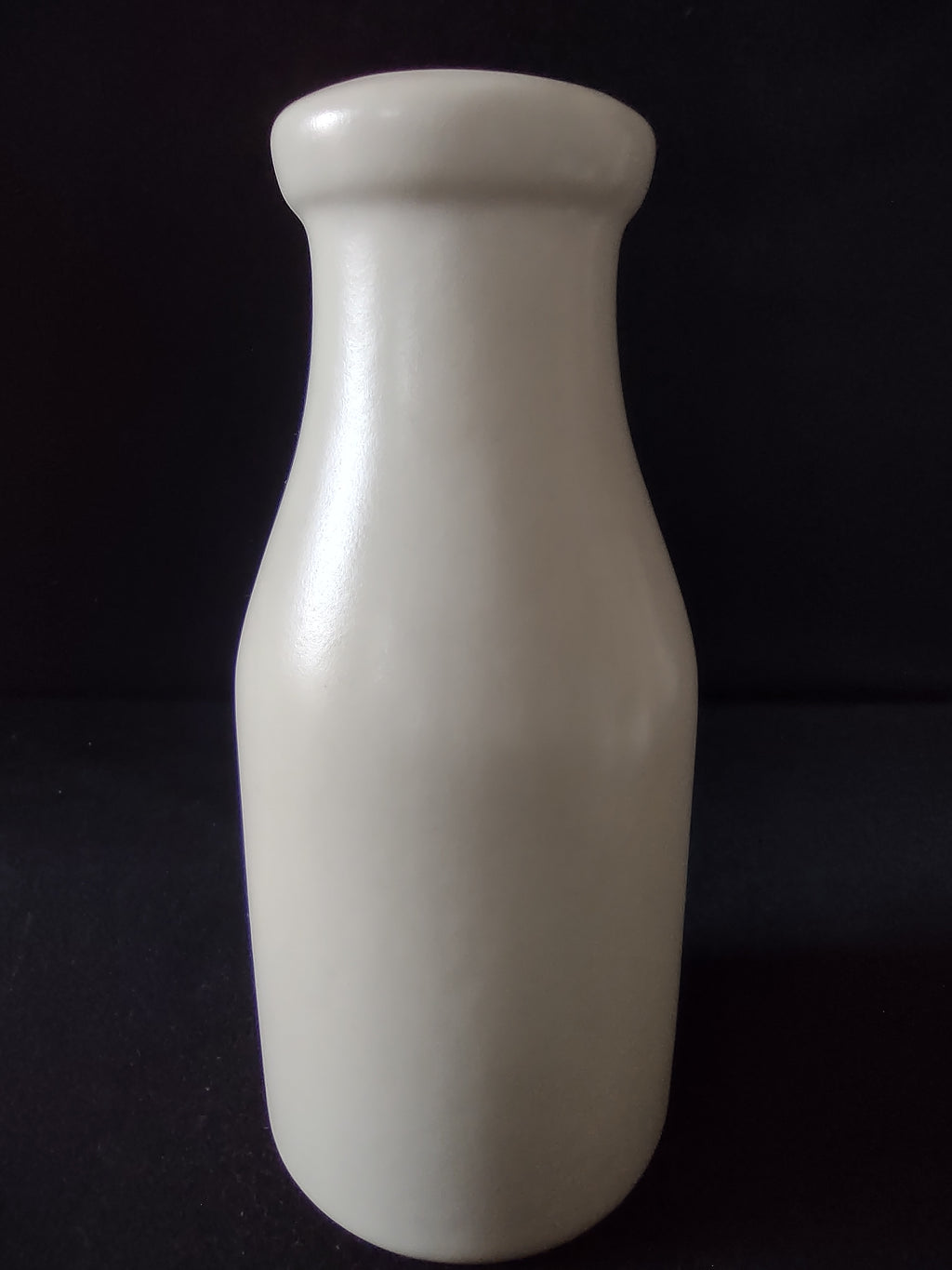 Vintage Pfaltzgraff Tea Rose Ceramic Milk Bottle Vase Pink Roses USA [6407]