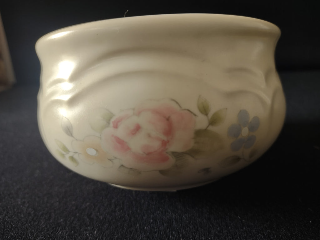 Vintage Pfaltzgraff Tea Rose Lidded Sugar Bowl Pink Floral [6409]