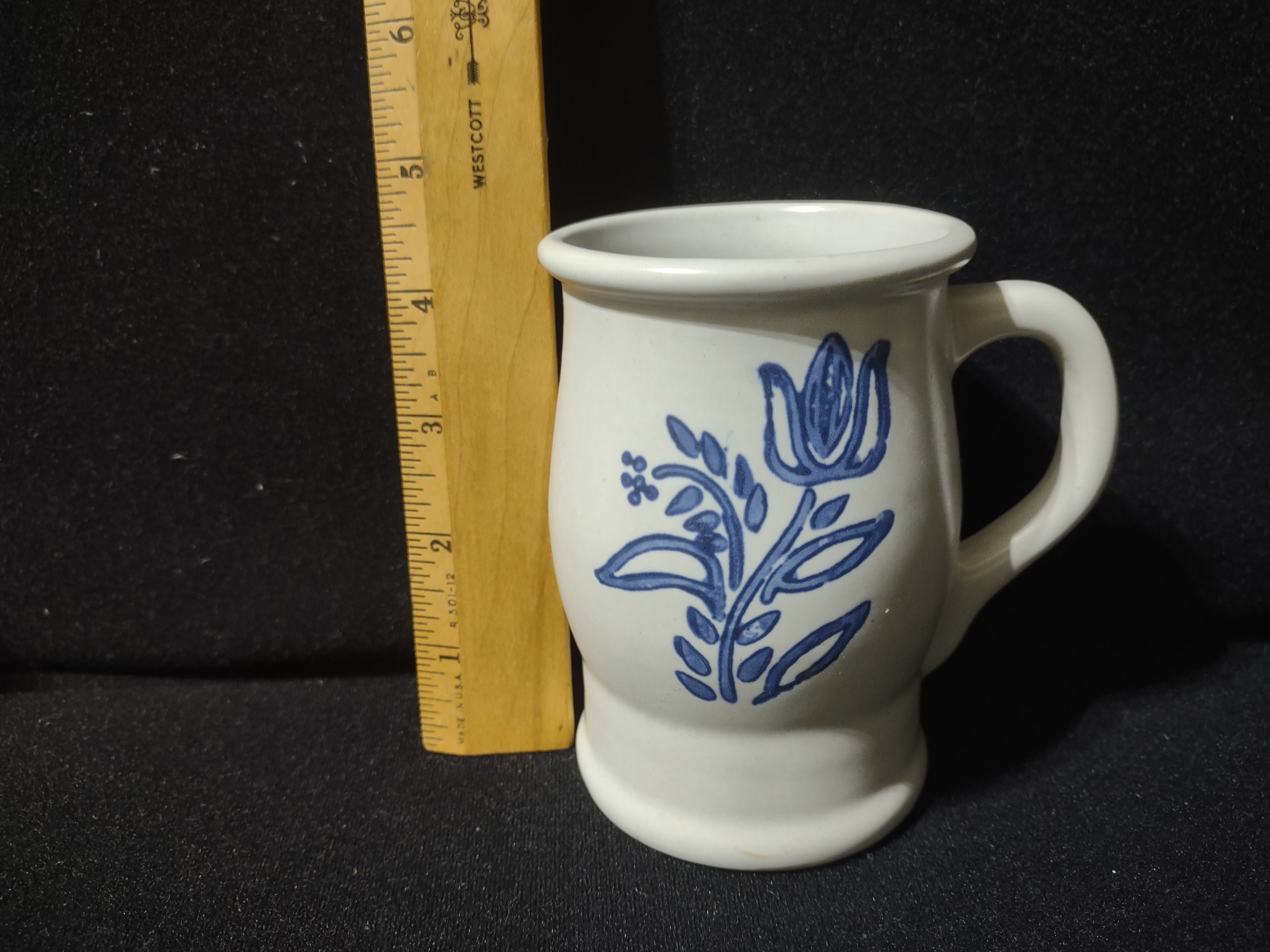 Vintage Pfaltzgraff Yorktowne Blue Tulip Pedestal Mug Stoneware [6415]